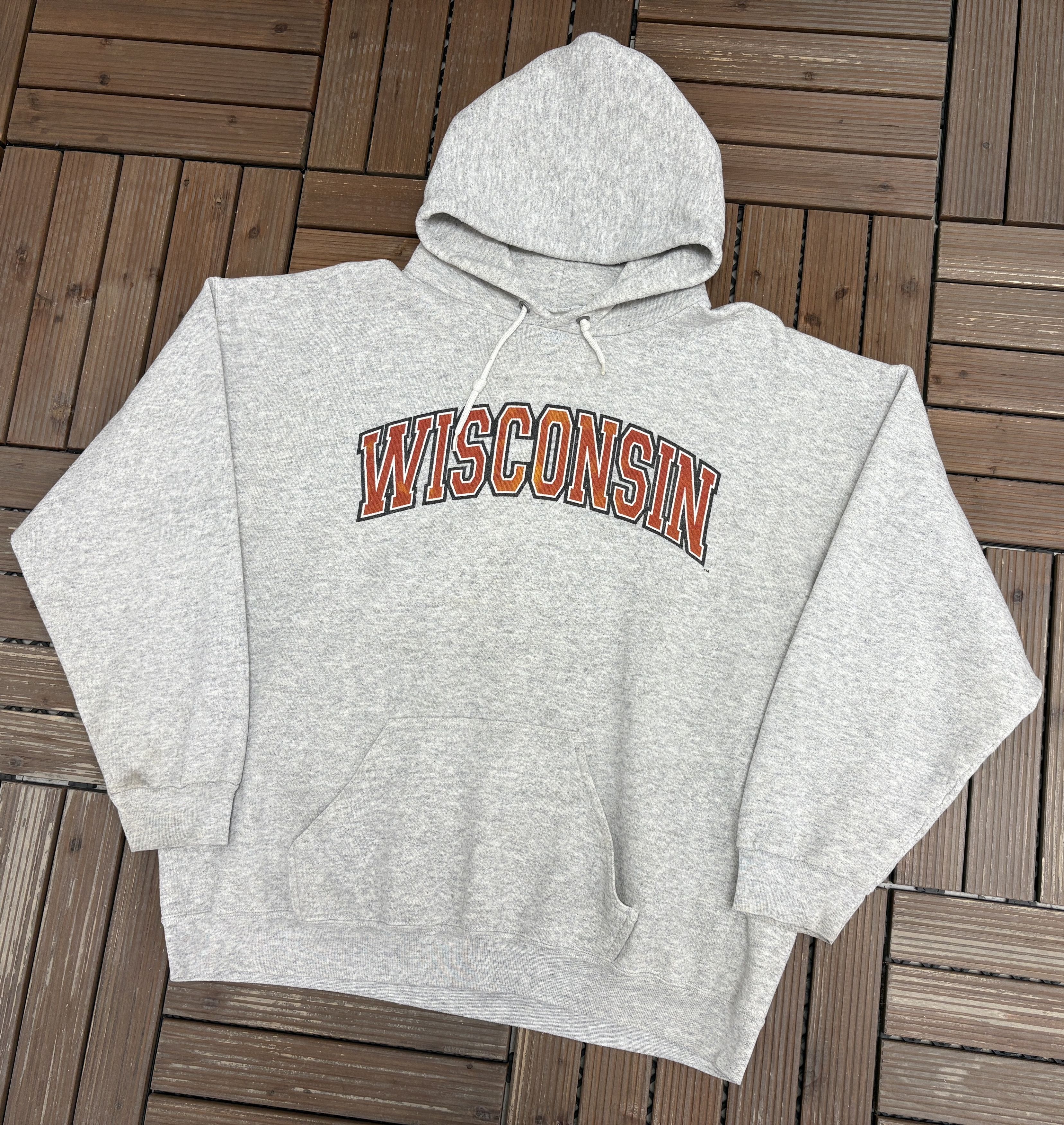 Vintage Wisconsin Badgers Vintage Grey Hoodie Sweater Size US XL / EU 56 / 4 - 3 Thumbnail