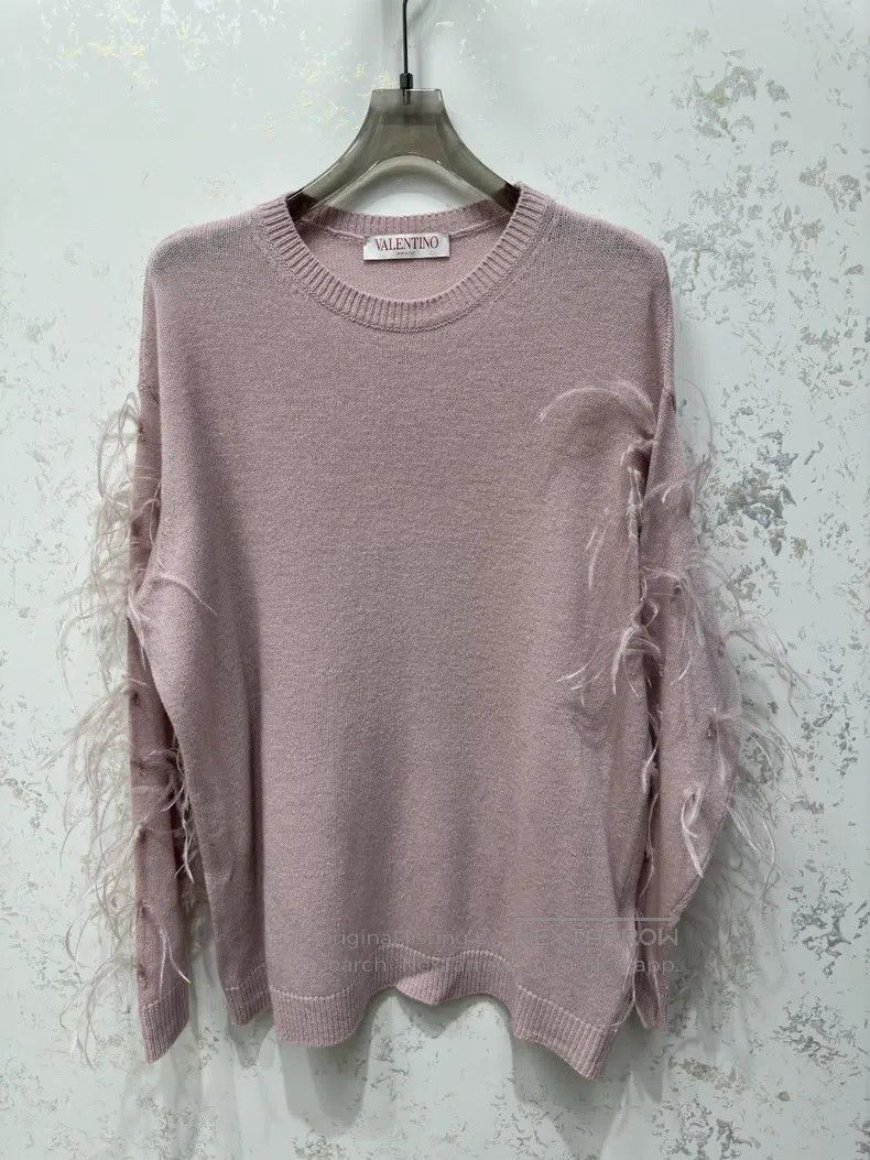 Valentino Valentino Pink ostrich feather sweater Size M / US 6-8 / IT 42-44 - 5 Thumbnail