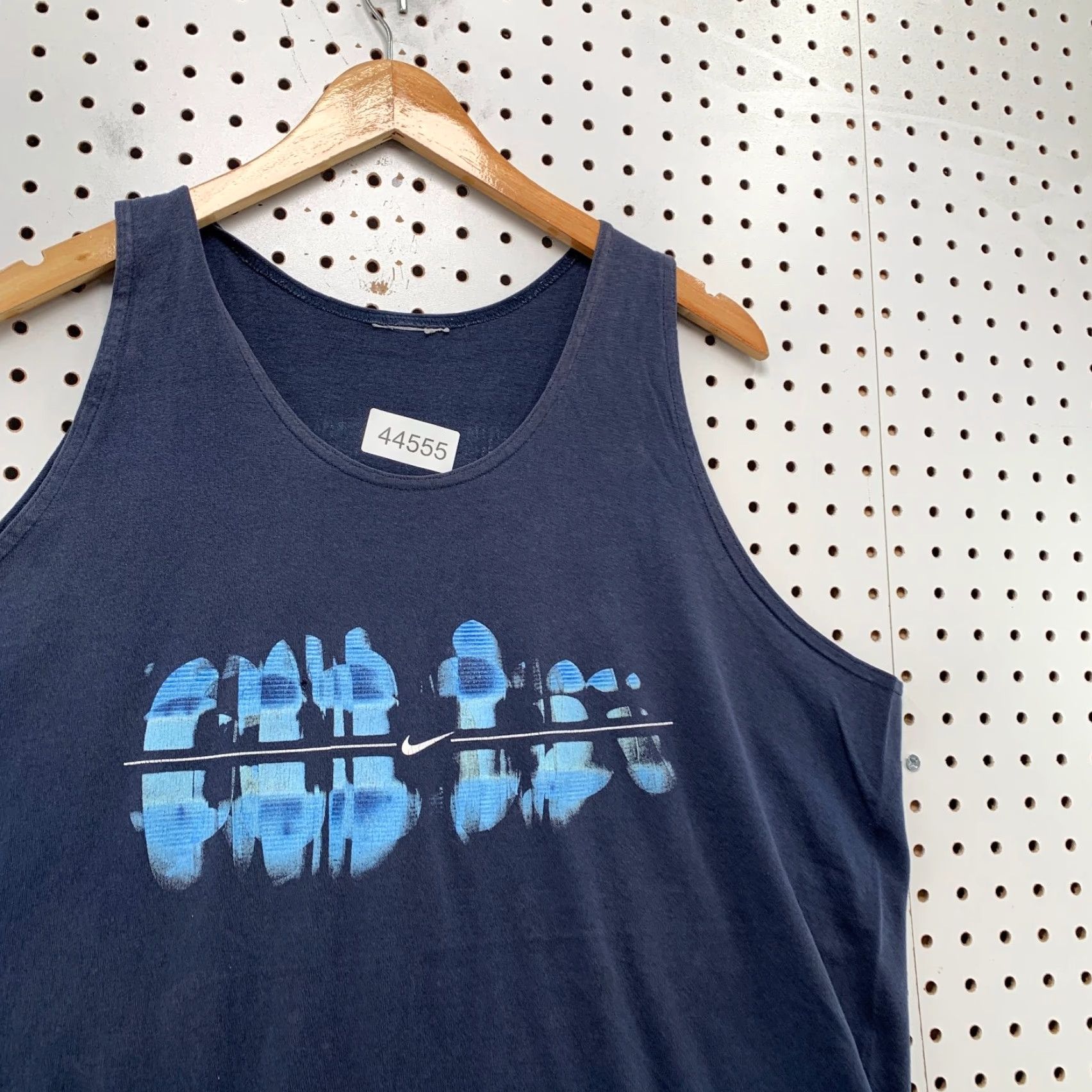 Nike VINTAGE Nike Center SwooshShirt Mens XL Tank Blue Surf Skate Sleeveless Shirt Mens XL Blue Nike Center Swoosh Sh Size US XL / EU 56 / 4 - 4 Thumbnail
