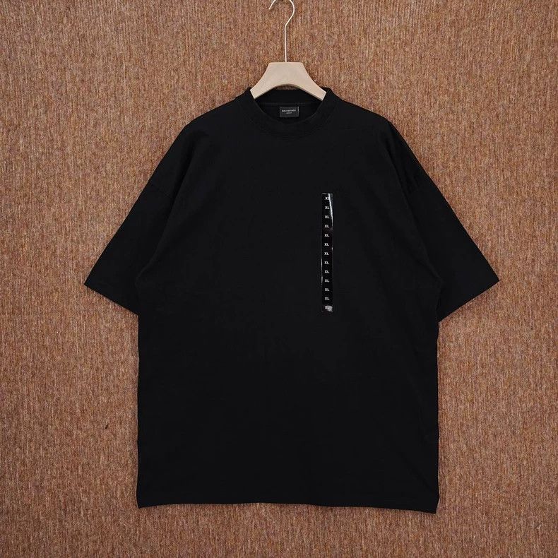 Balenciaga Balenciaga Black XL Graphic Tag T-Shirt - dmc Size US XL / EU 56 / 4 - 1 Thumbnail