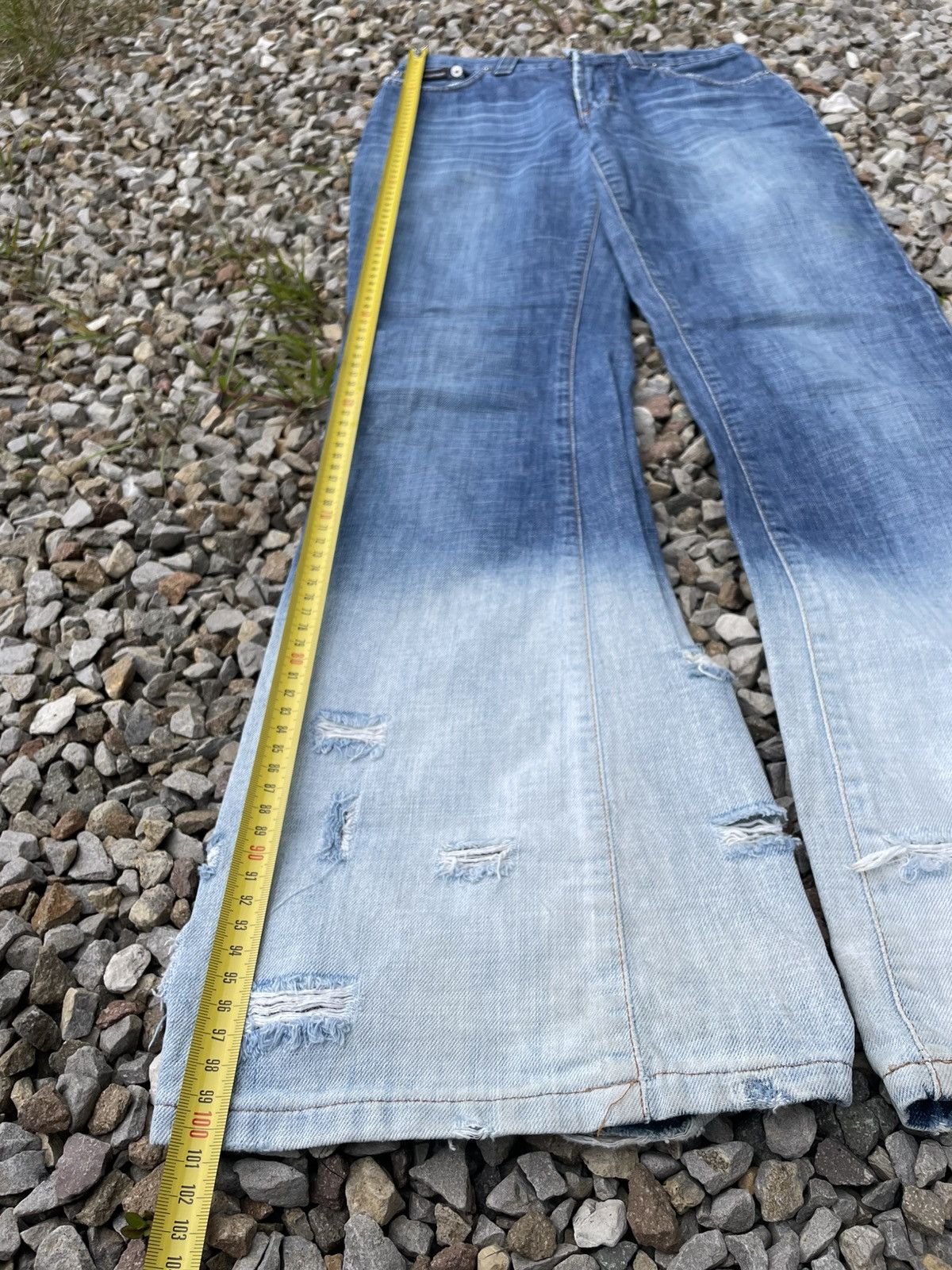 Dolce & Gabbana Vintage 00’s Dolce & Gabbana Flared Bootcut Distressed Jeans Size 27" / US 4 / IT 40 - 14 Thumbnail