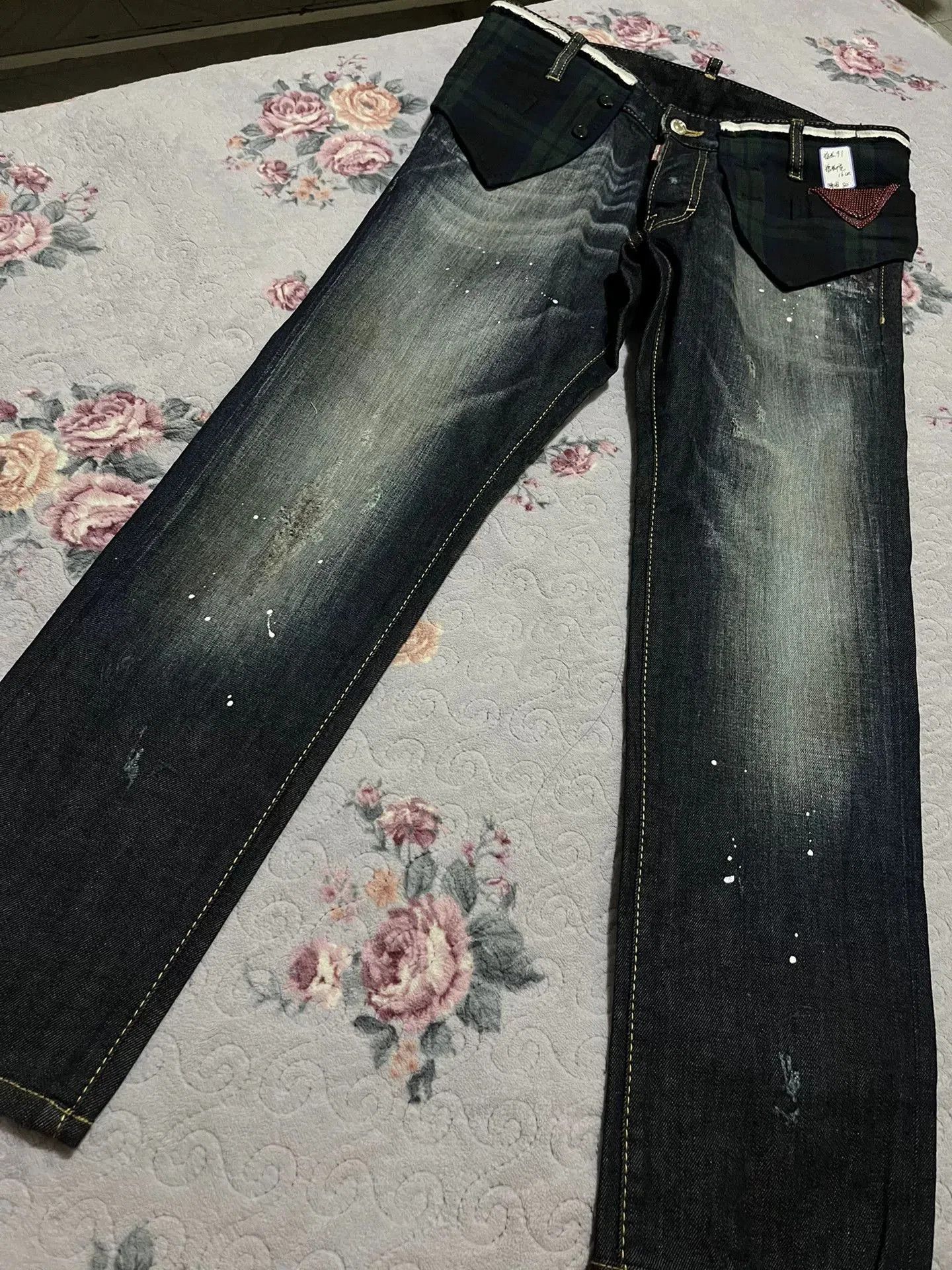 Dsquared2 Dsquared Men's Distressed Jeans. Size US 28 / EU 44 - 2 Thumbnail