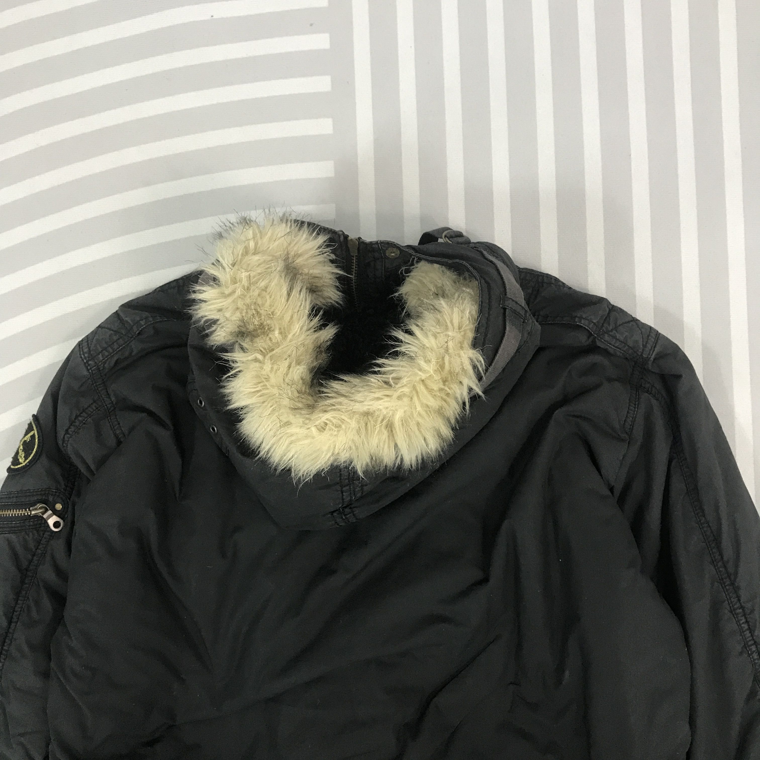 Uniqlo × Vintage Vintage Uniqlo Fur hoodie black faded style Jacket Size US XL / EU 56 / 4 - 4 Thumbnail