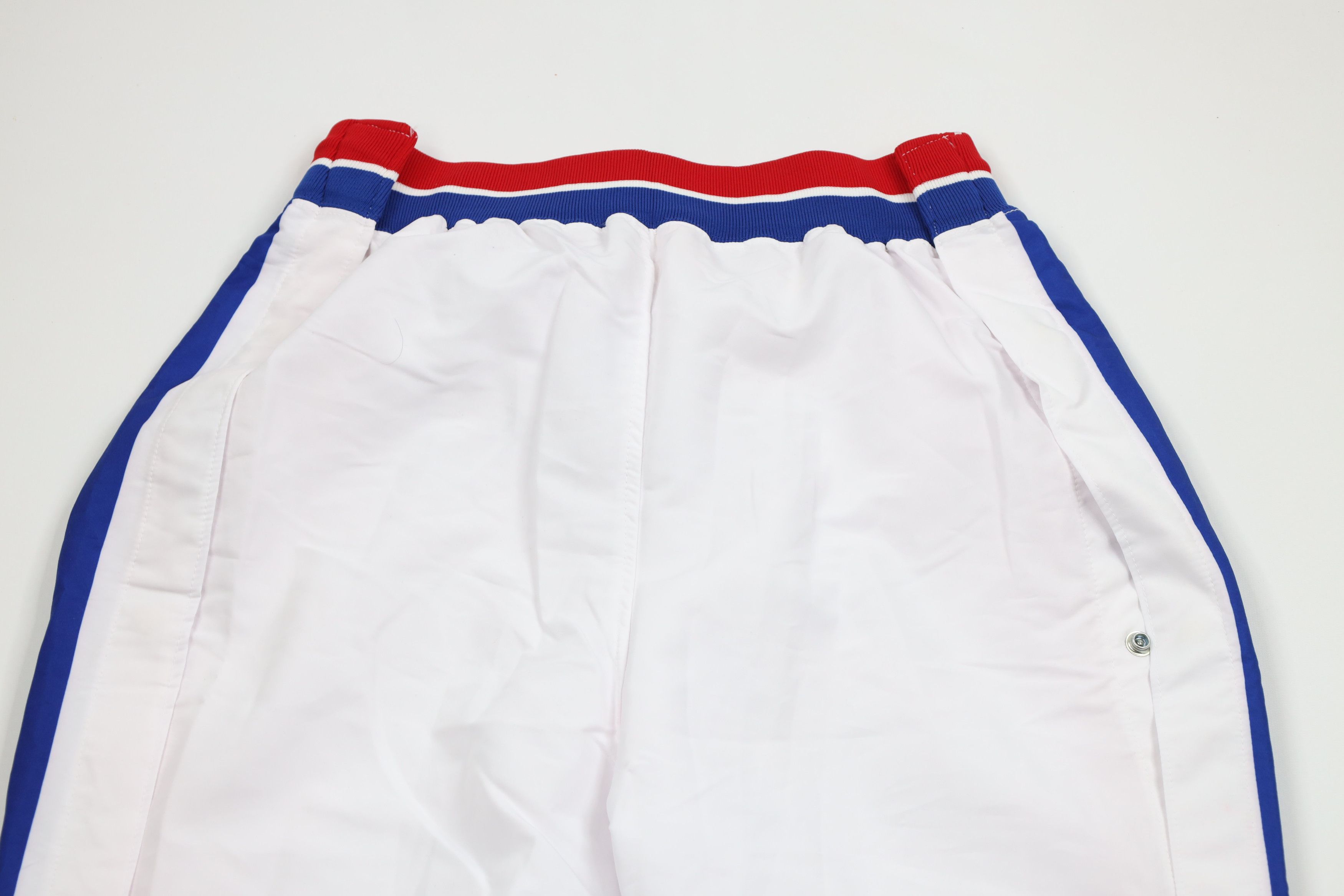 Champion × Vintage Vintage 90s Champion 1995 Detroit Pistons Basketball Pants Size US 36 / EU 52 - 10 Thumbnail