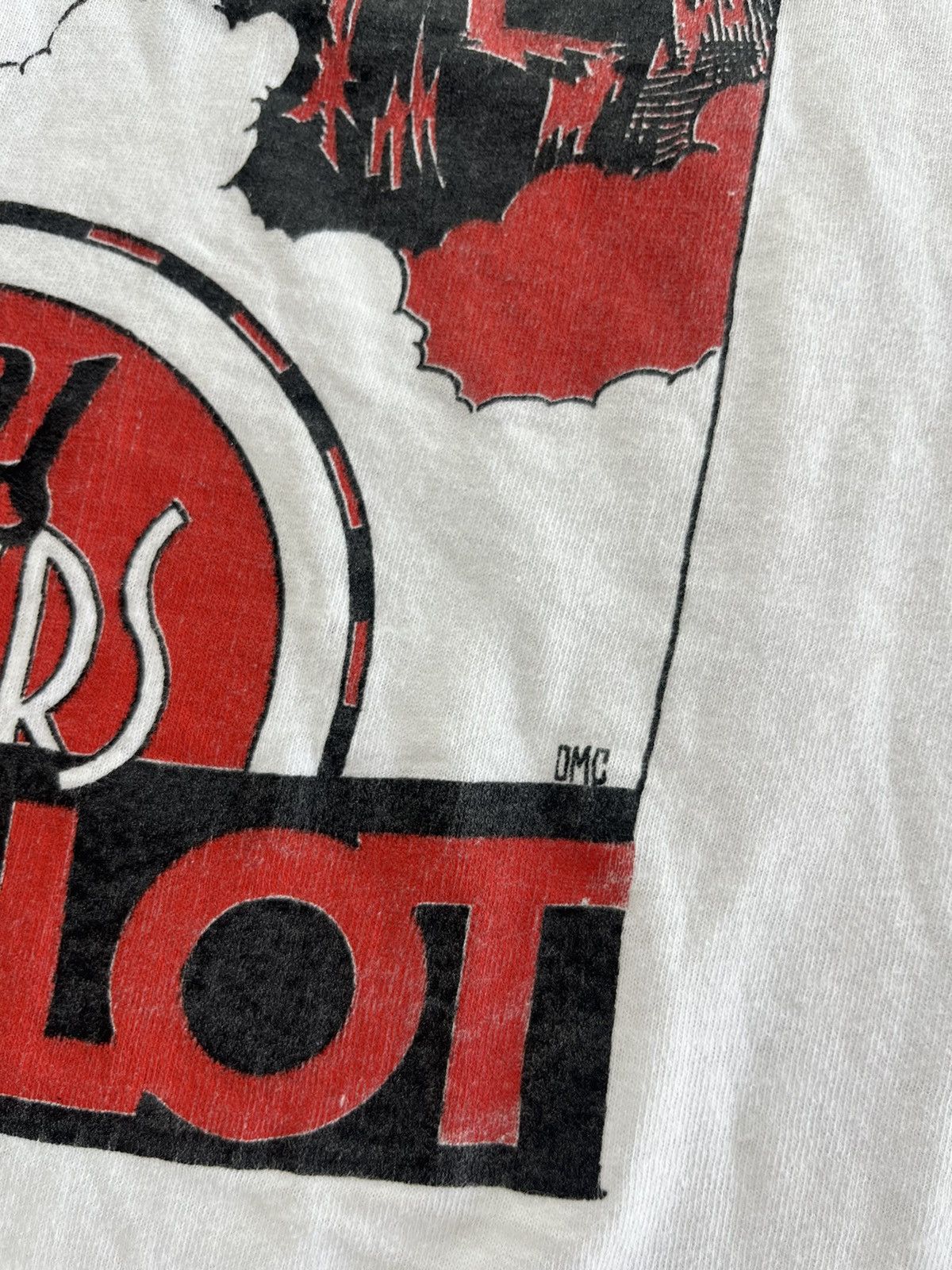 Vintage Vintage SKY RYDERS CAMELOT ( Movie )80’s T-shirt Size US L / EU 52-54 / 3 - 7 Thumbnail