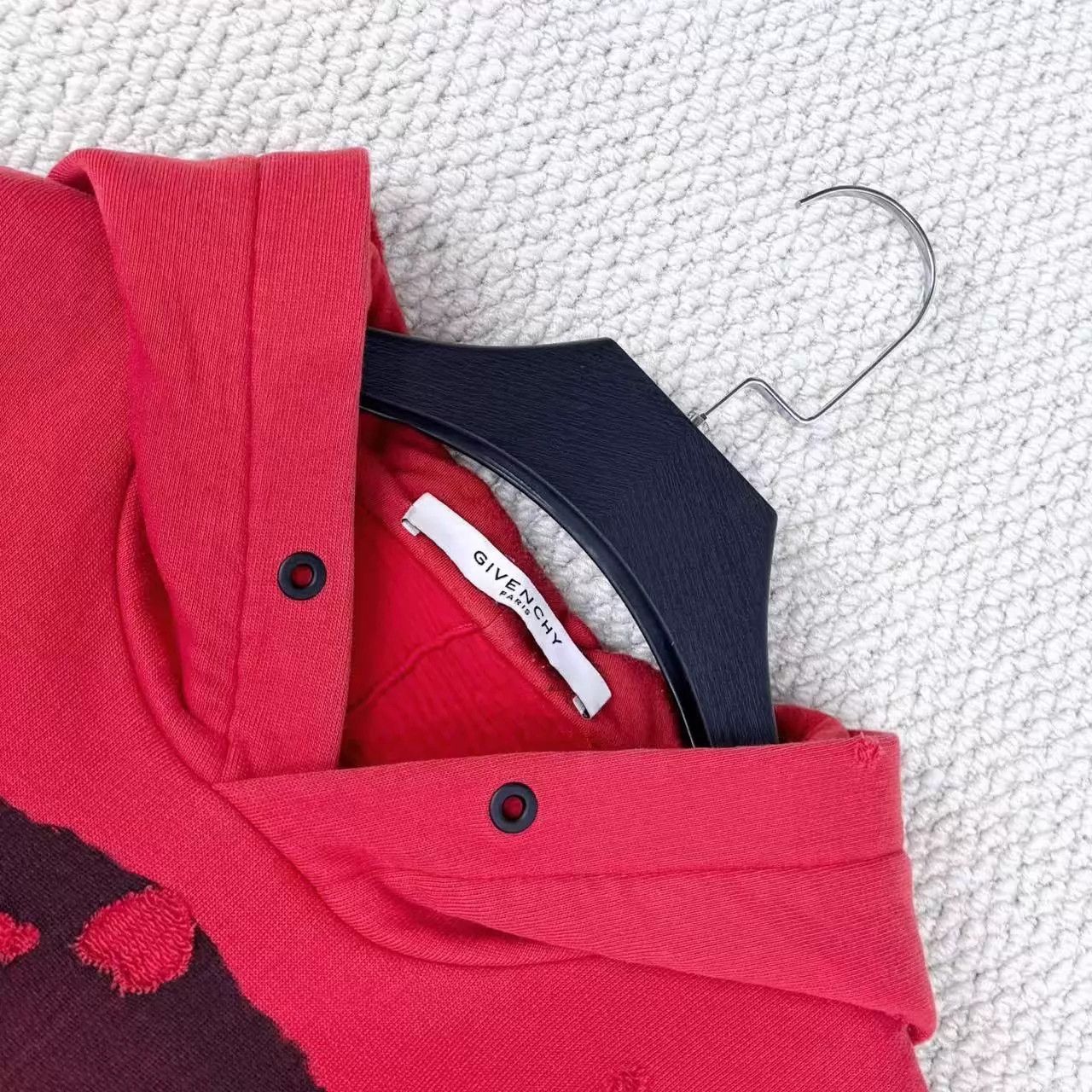 Givenchy Givenchy Red Rottweiler Large Dog Head Distressed Hoodie L Size US L / EU 52-54 / 3 - 3 Thumbnail