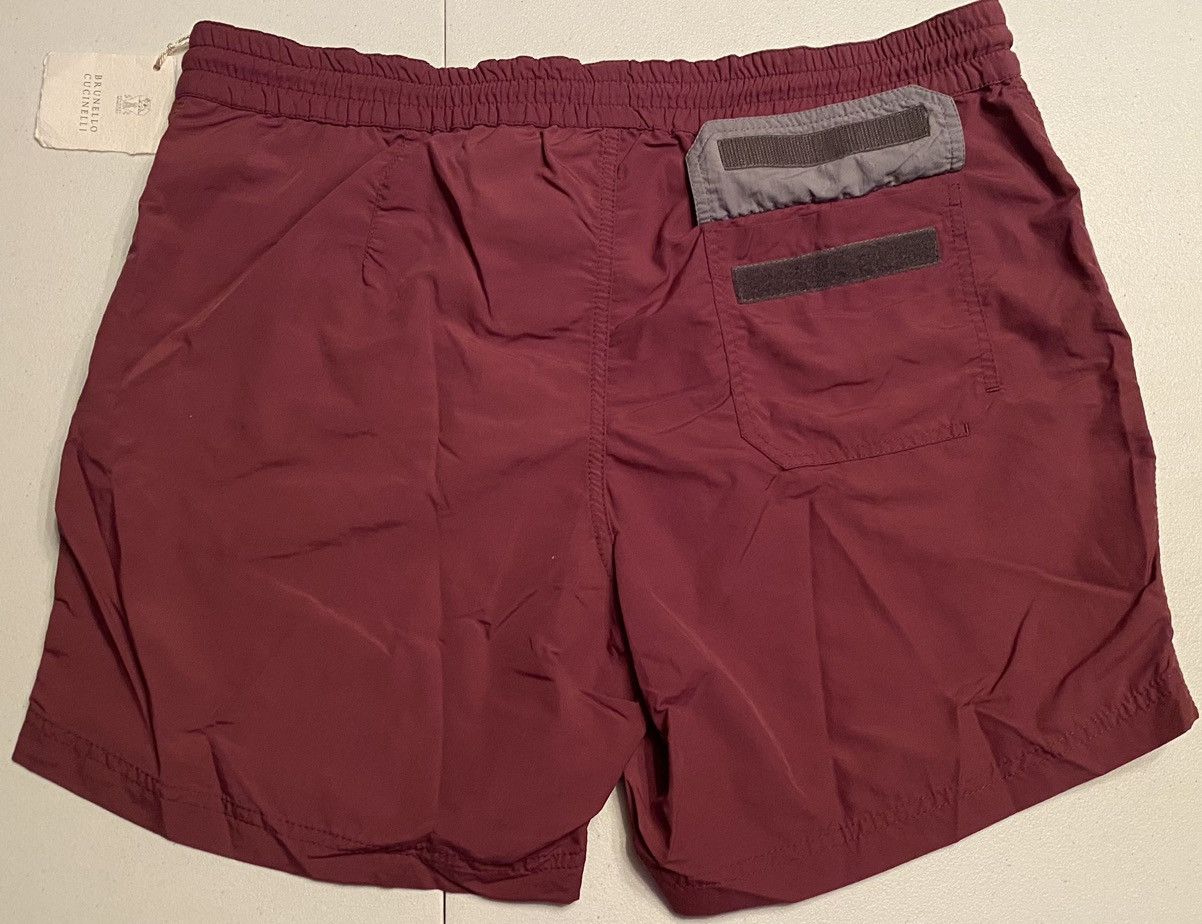 Brunello Cucinelli Brunello Cucinelli 🇮🇹 Oxblood Techno Resort Swim Shorts L NWT Size US 36 / EU 52 - 4 Thumbnail