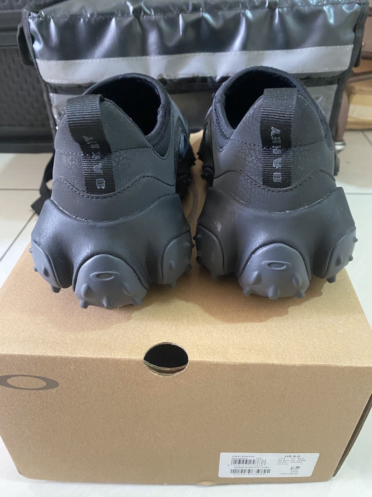 Oakley Oakley Edge Icon 🔥 Size US 8 / EU 41 - 8 Thumbnail