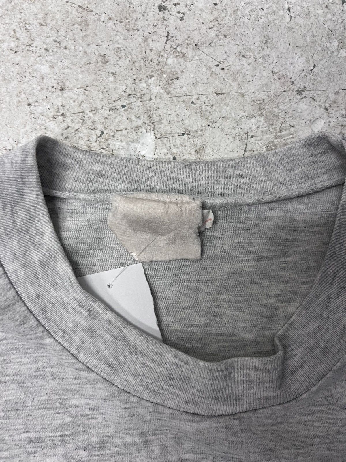 Vintage Vintage single stitch grey joke tee Size US L / EU 52-54 / 3 - 3 Thumbnail