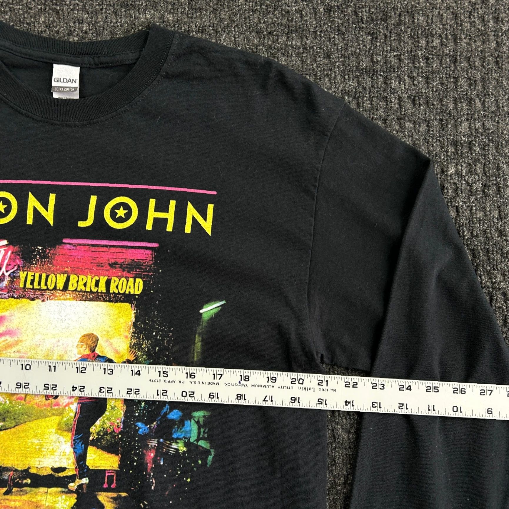Vintage VINTAGE Elton John The Final Tour Shirt Concert Music Long Sleeve Crew Neck Black L Unisex Adults Size US L / EU 52-54 / 3 - 6 Thumbnail