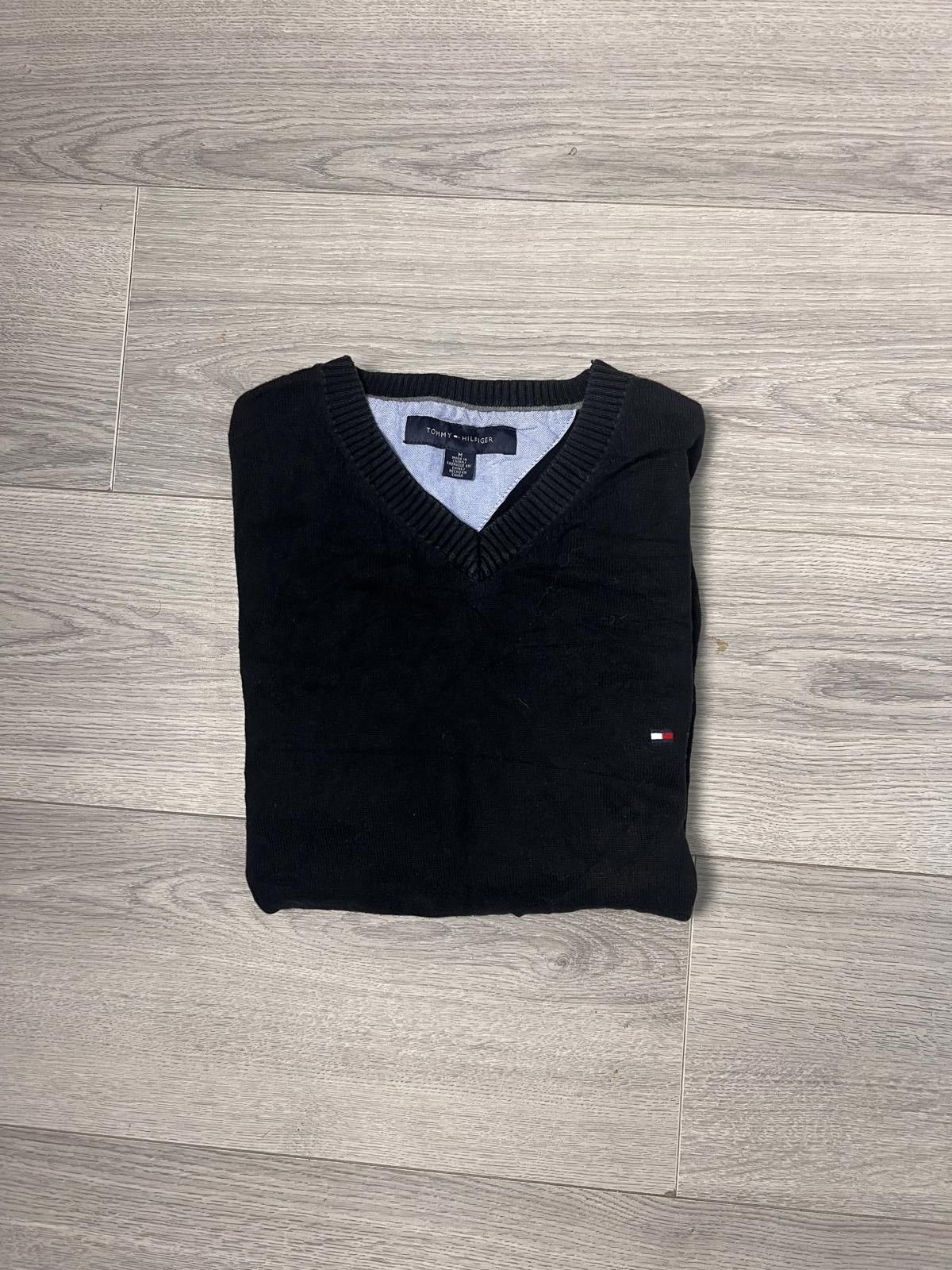 Tommy Hilfiger Tommy Hilfiger Vintage V‑Neck Sweater – Size M (UK 10–12) Size US M / EU 48-50 / 2 - 1 Thumbnail