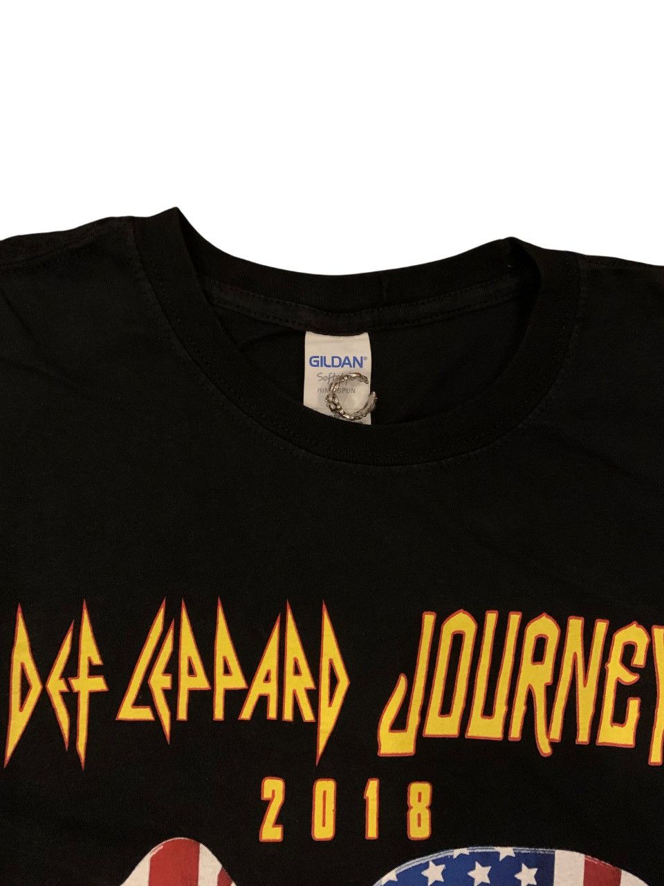 Gildan Def Leppard Tour 2018 Size US L / EU 52-54 / 3 - 2 Thumbnail