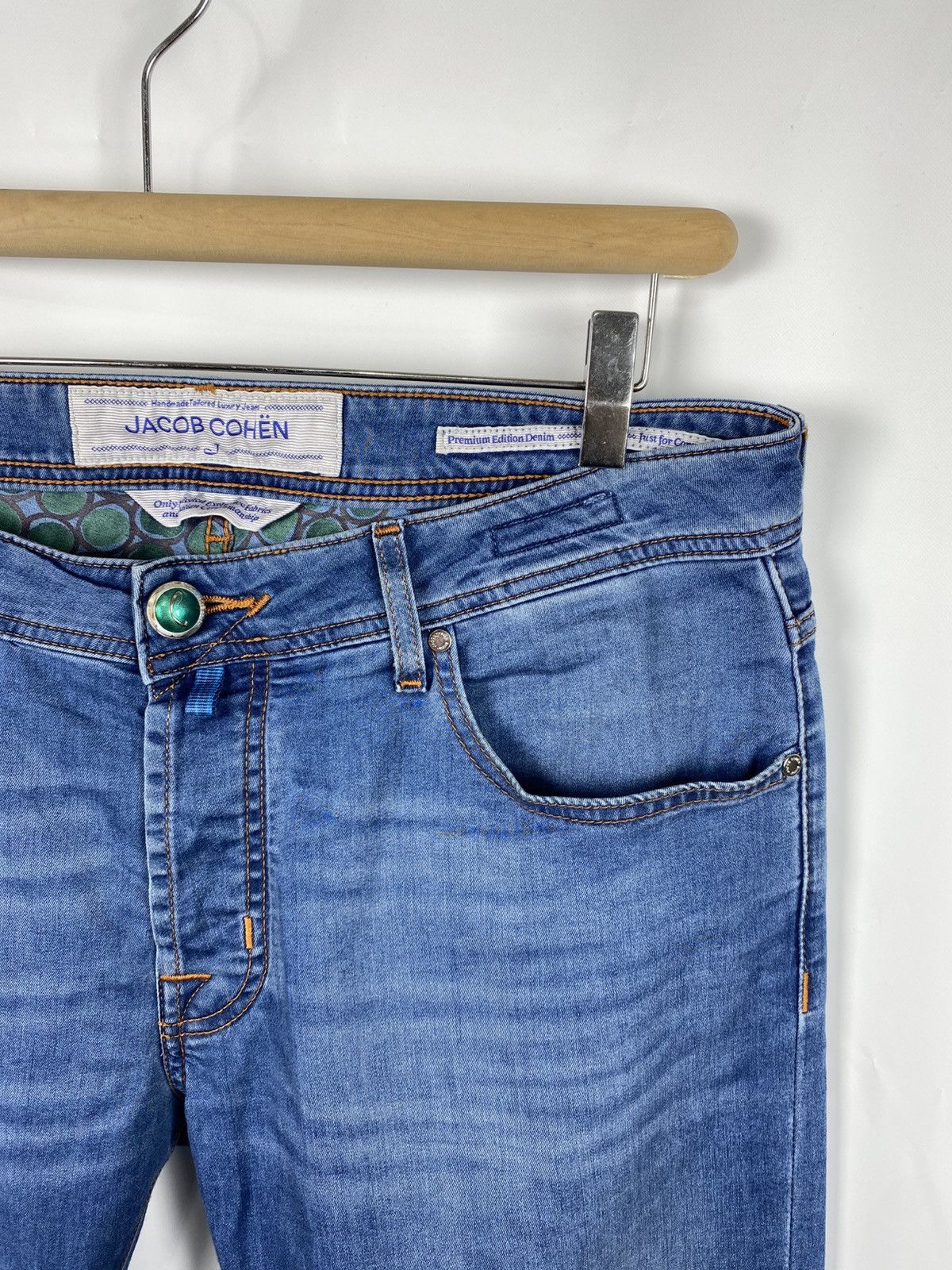 Jacob Cohen Jacob Cohen Luxury Comfort Slim Jeans Style 688 size 35 Size US 35 - 2 Thumbnail