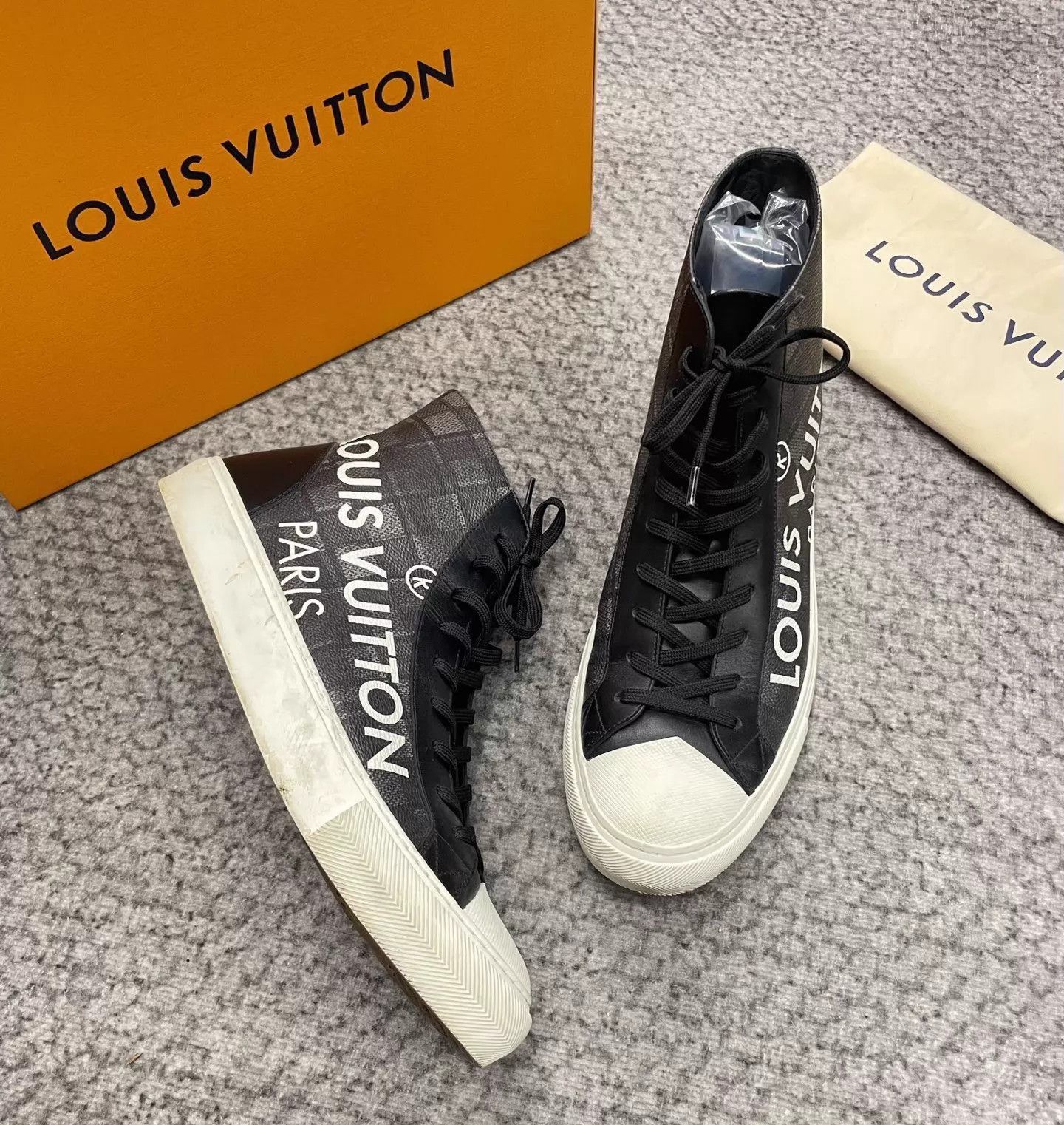 Louis Vuitton LV Calfskin High-Top Sneakers US8 Size US 8 / EU 41 - 3 Thumbnail