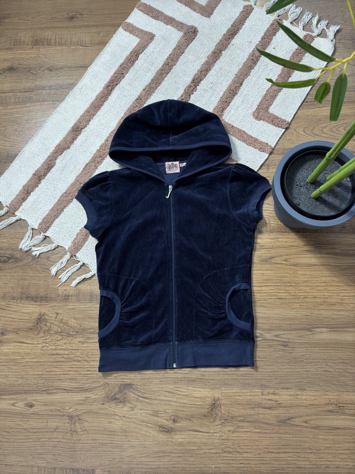 Juicy Couture VINTAGE JUICY COUTURE VELOUR ZIP UP HOODIE Size M / US 6-8 / IT 42-44 - 1 Thumbnail