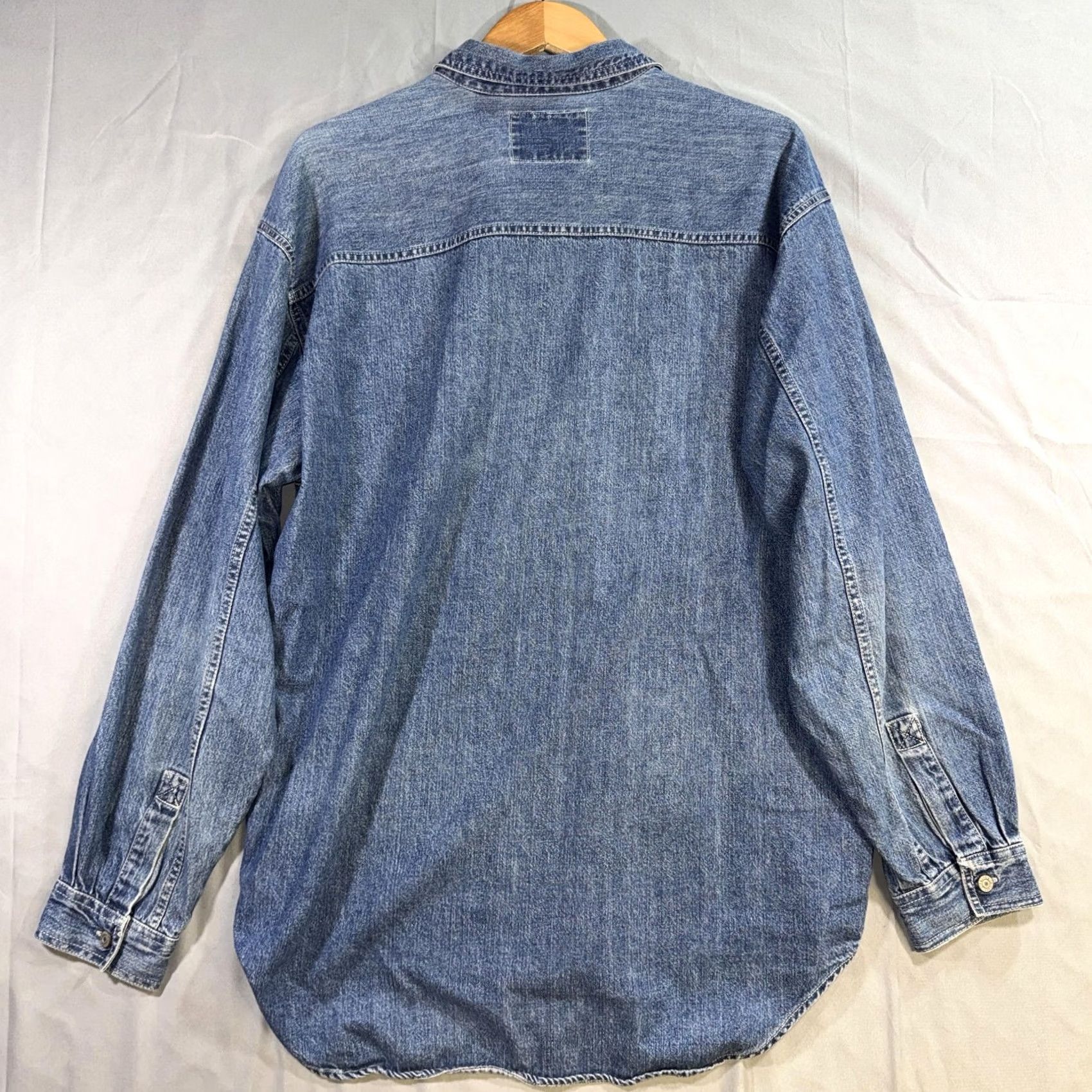 Levi's VINTAGE Levi's Shirt Mens Large Blue Denim Long Sleeve Button Front Casual 90s Mens Size US L / EU 52-54 / 3 - 2 Thumbnail