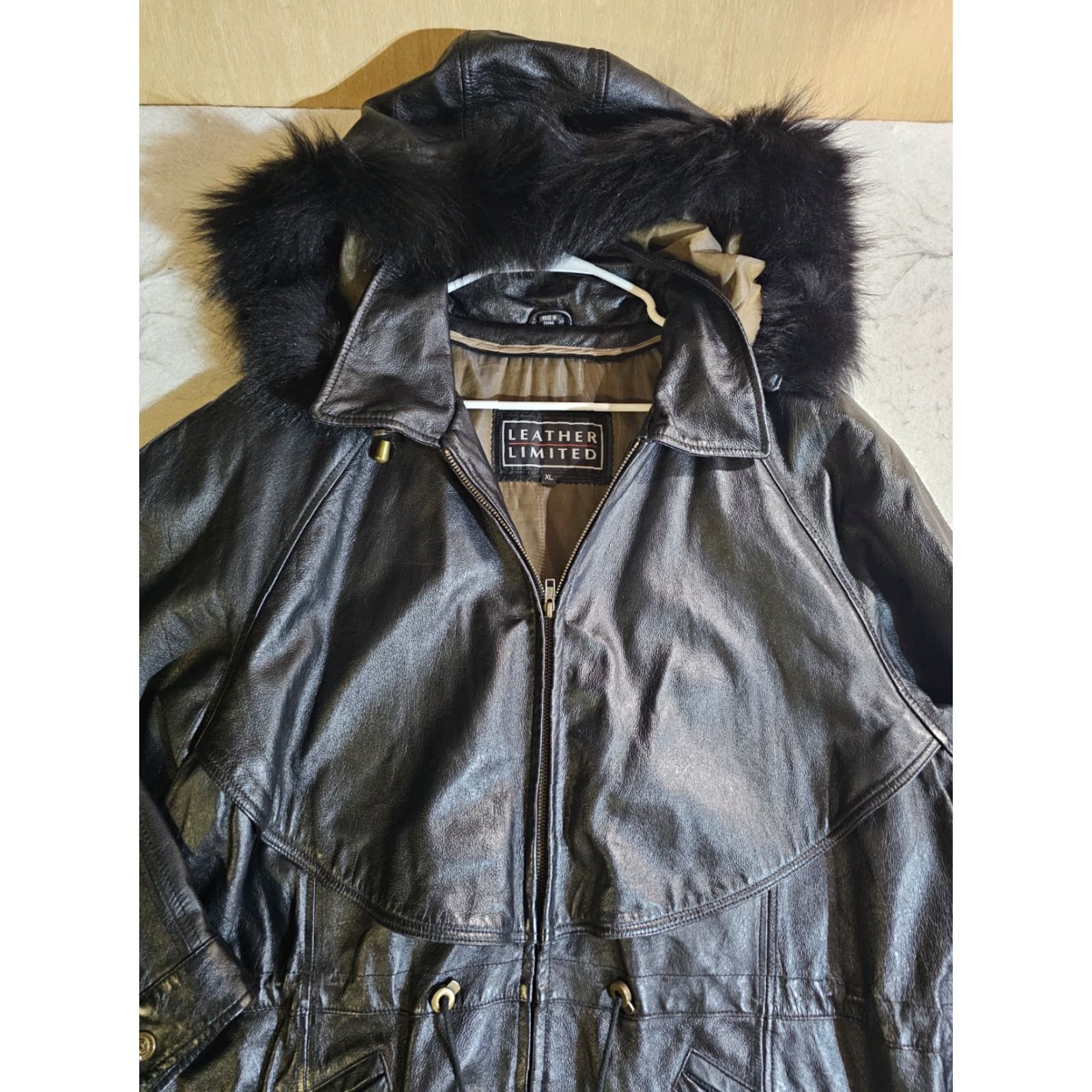 Vintage VINTAGE Leather Limited Black Leather Full Zip Coat w/ Fox Fur Collar Womens XL Coat Size XL / US 12-14 / IT 48-50 - 2 Thumbnail