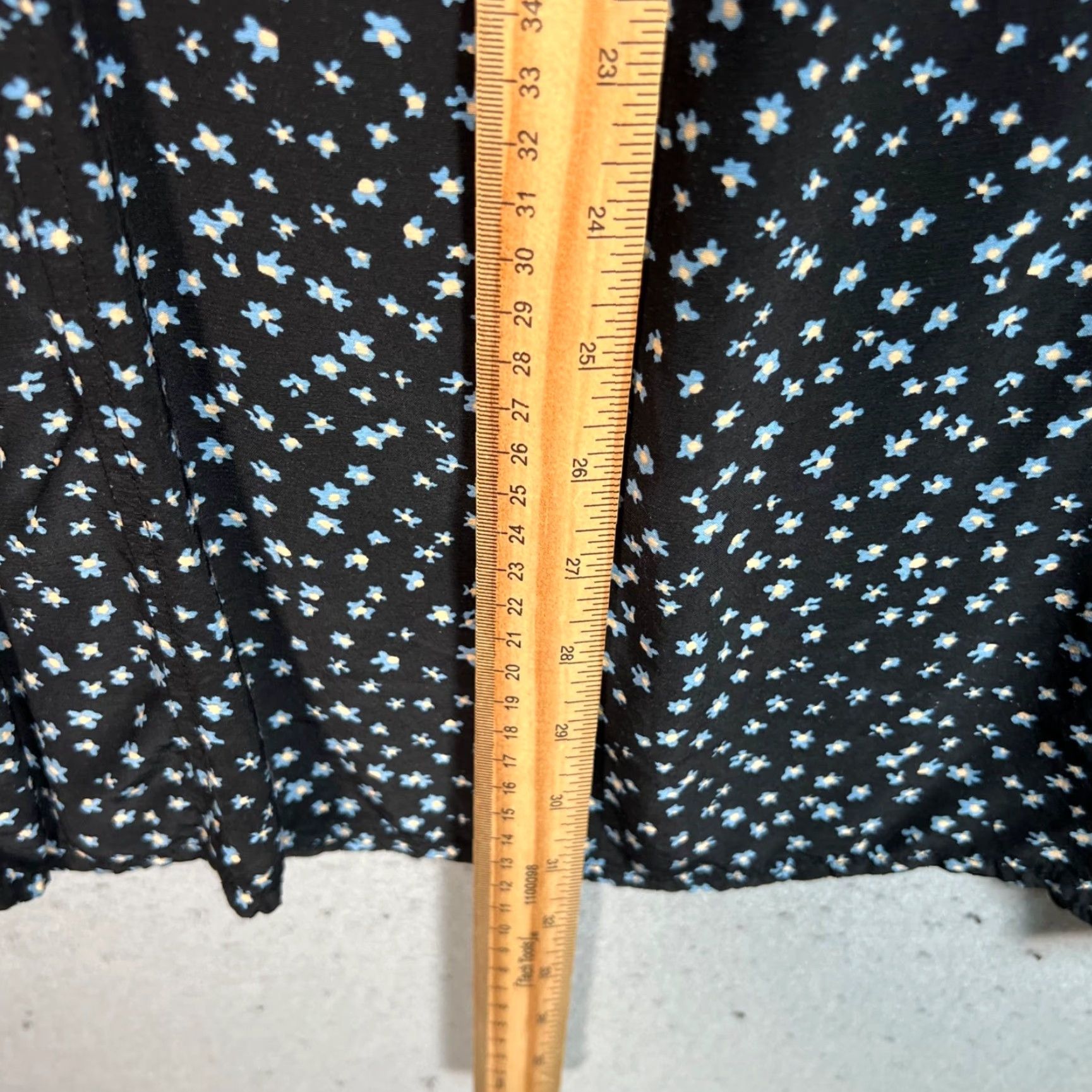 Madewell Madewell Womens Size 14 Long Sleeve Floral Dress Black - Mini Dress, Viscose Polyester, Ruffle, Casual, 14, Black, Flower, Spring Summer Fall Womens Size XL / US 12-14 / IT 48-50 - 7 Thumbnail