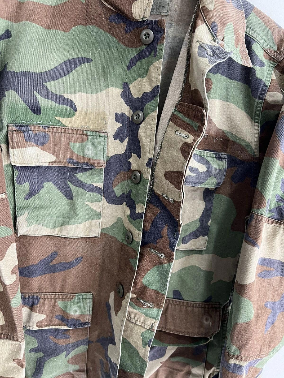 Vintage Vintage Military Camo Army Light Jacket Size US S / EU 44-46 / 1 - 3 Thumbnail