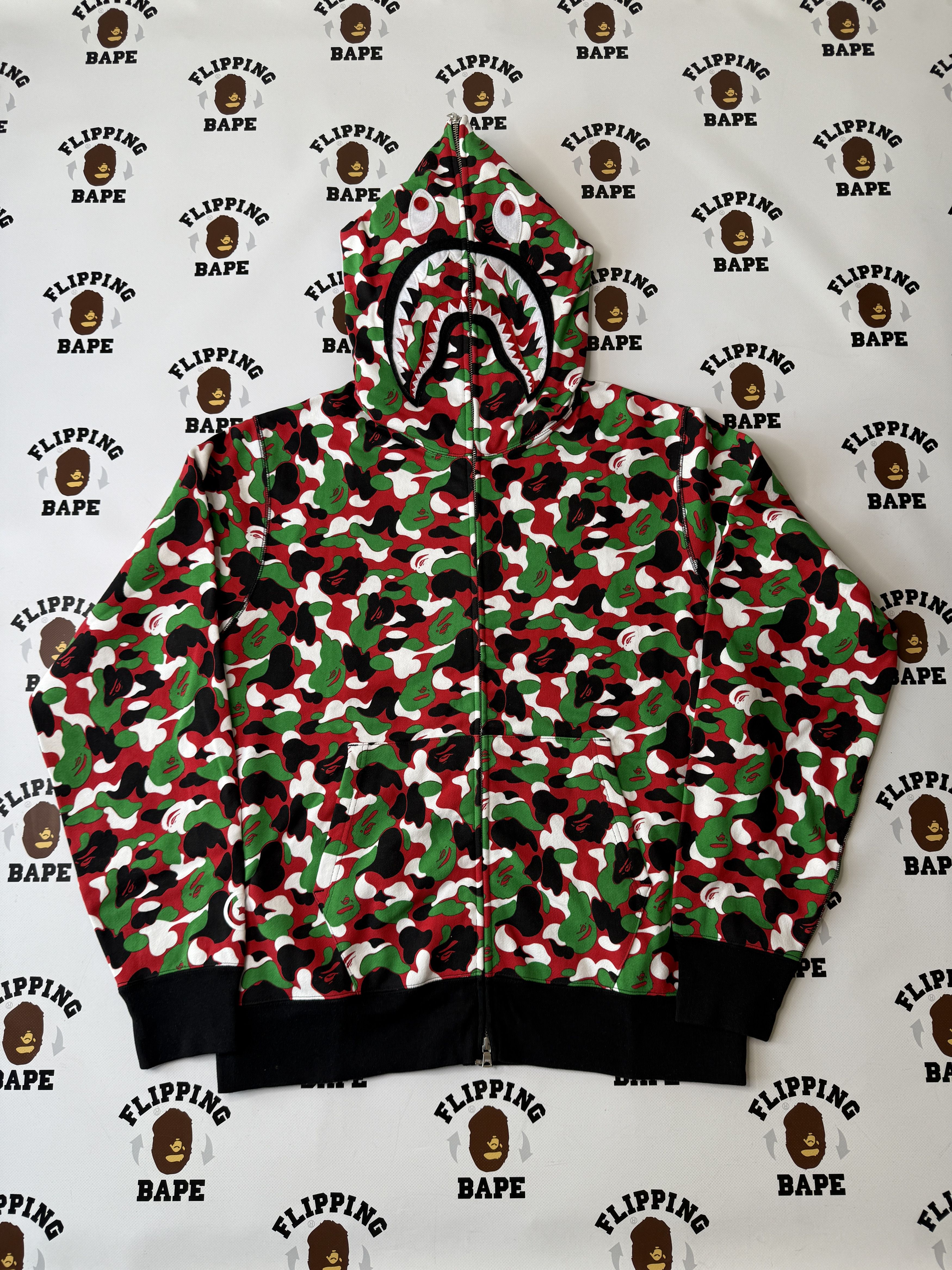 Bape BAPE DUBAI SEPARATE SHARK FULL ZIP HOODIE Size US XL / EU 56 / 4 - 2 Thumbnail