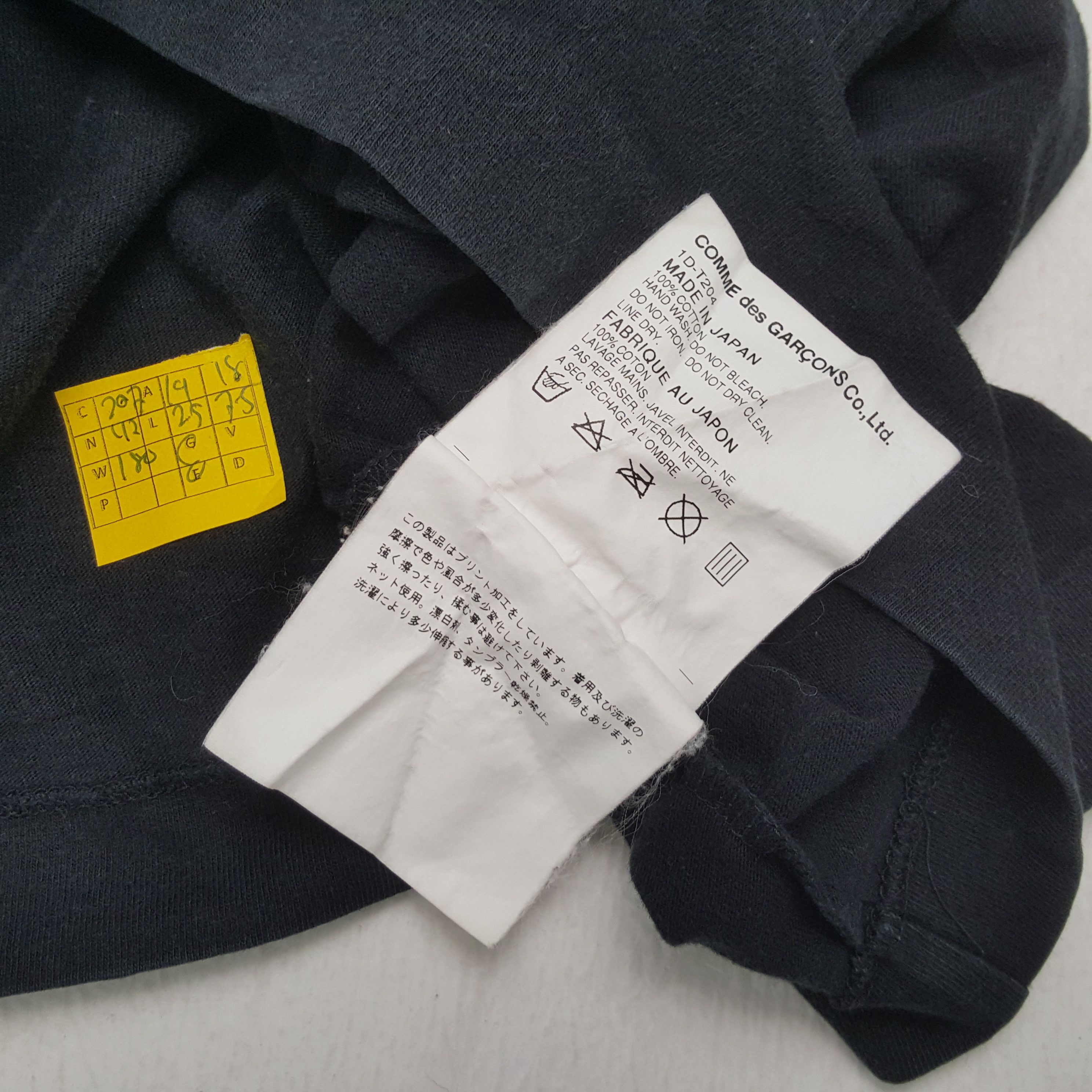Comme des Garcons × Japanese Brand × Vintage Vintage COMME des GARÇONS BLACK Japanese Brand T-Shirts Size US M / EU 48-50 / 2 - 4 Thumbnail
