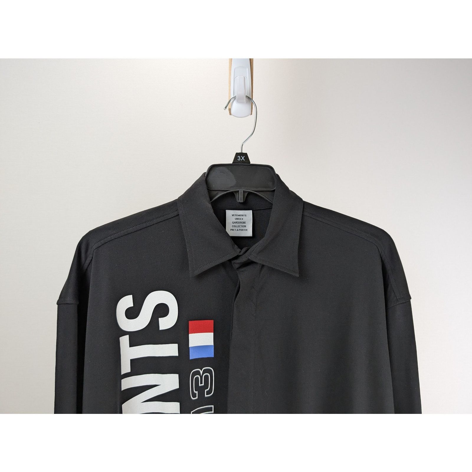 Vetements o1rshd1 EST2013 France Flag Shirt / Black in Black Size US S / EU 44-46 / 1 - 5 Thumbnail