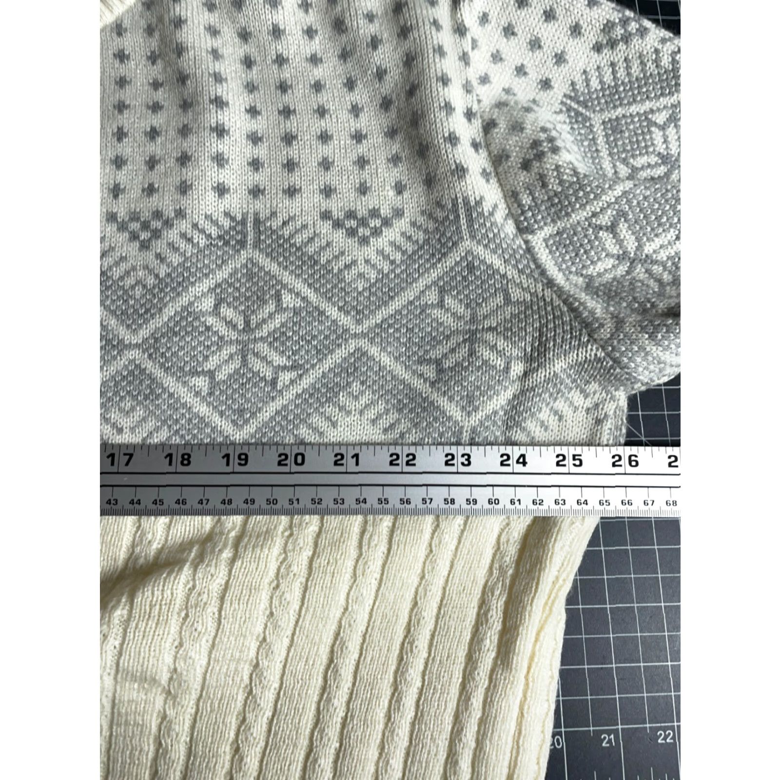 Vintage VINTAGE Rob Winter Sweater Shirt XL Ivory Geometric Knit Crew Neck Men Snowflake Pattern 90s Ski Acrylic Size US XL / EU 56 / 4 - 5 Thumbnail