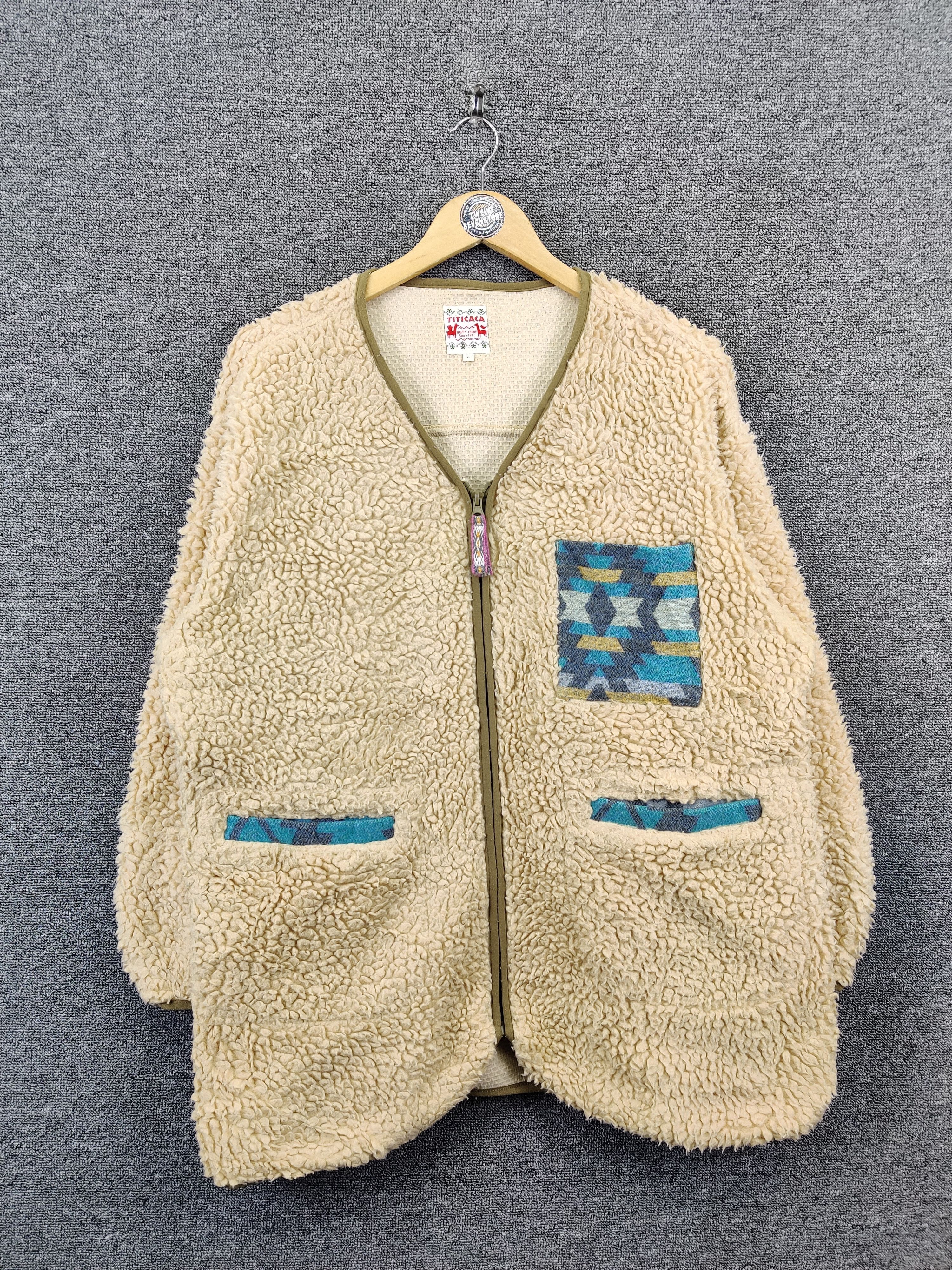 Japanese Brand Vintage 90's Titicaca Fleece Sherpa Navajo Jacket Size US L / EU 52-54 / 3 - 1 Thumbnail