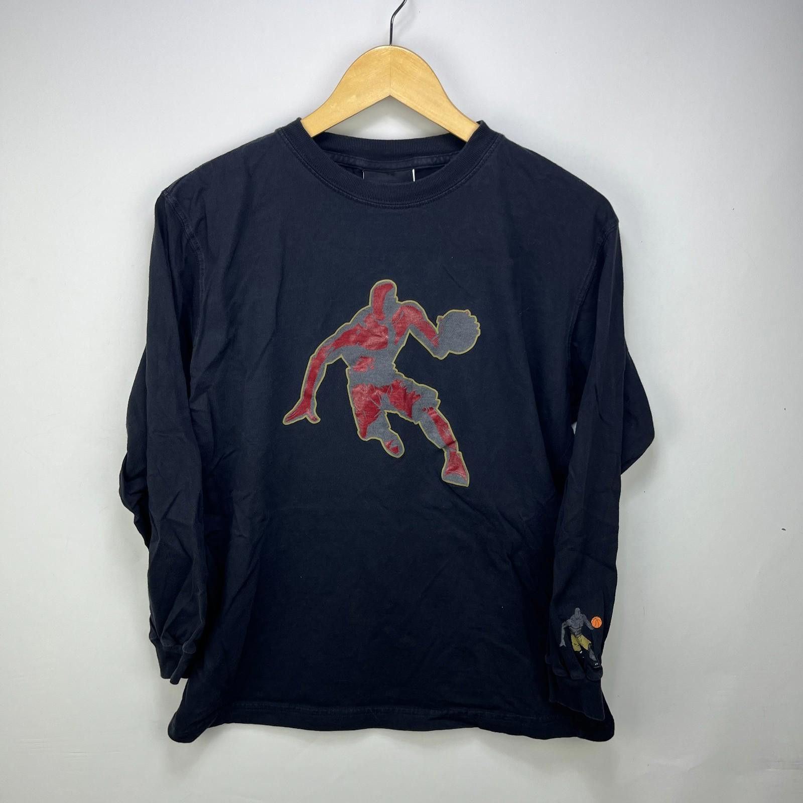 JW Anderson Vintage AND1 Basketball Long Sleeve Shirt Youth Large Size US L / EU 52-54 / 3 - 1 Thumbnail