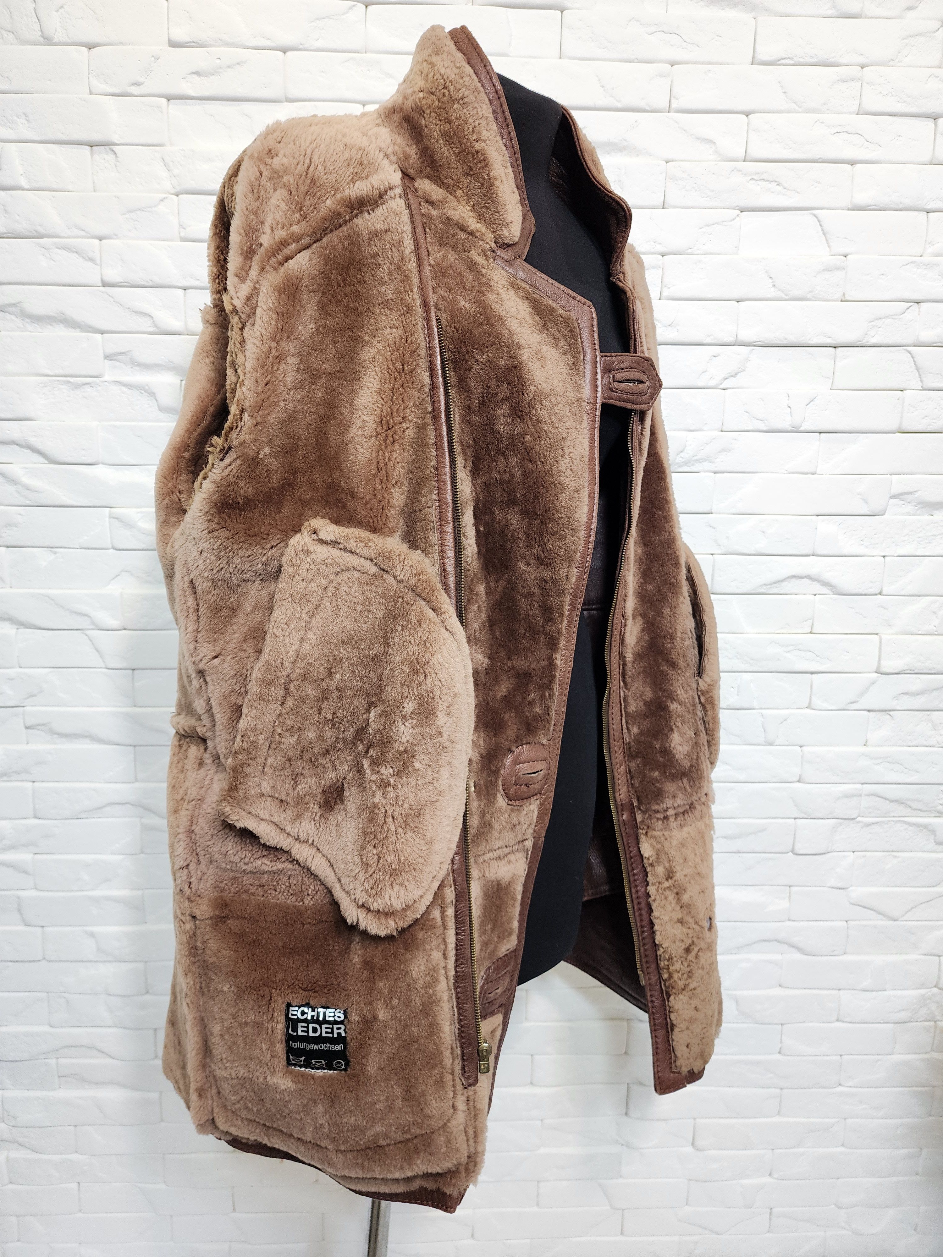 Genuine Leather Brown Sheepskin Coat: Men's Genuine Fur Winter Jacket Size US L / EU 52-54 / 3 - 10 Thumbnail
