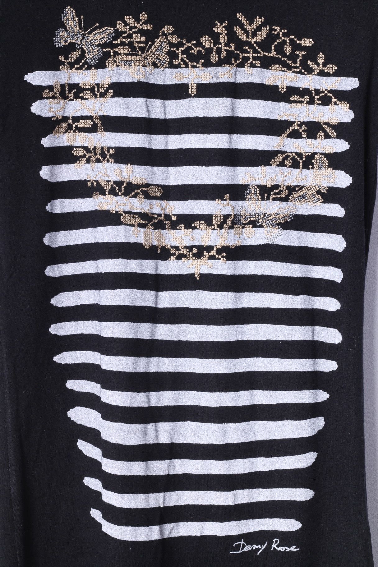 Vintage Denny Rose Womens S Shirt Black Graphic Italy 1447 Size S / US 4 / IT 40 - 5 Thumbnail