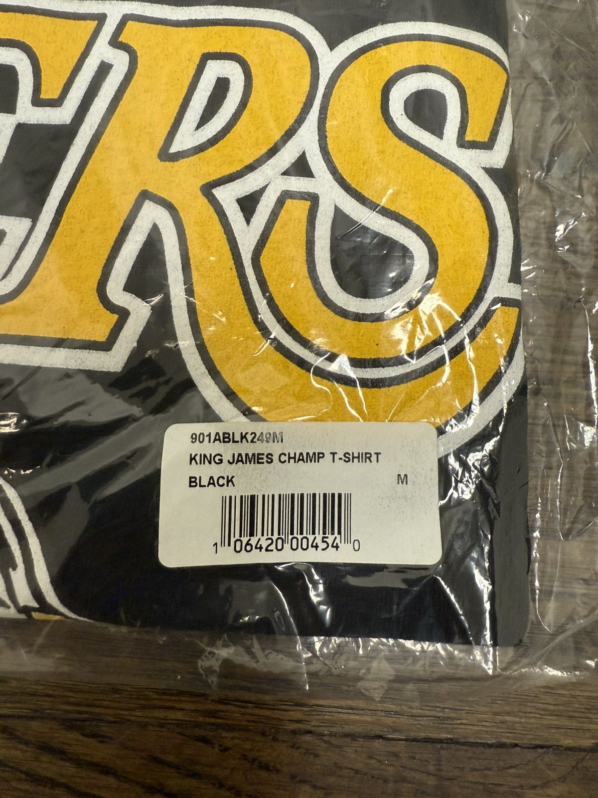 NBA × Warren Lotas NWT Warren Lotas King James Championship Tee Black Med Size US M / EU 48-50 / 2 - 3 Thumbnail