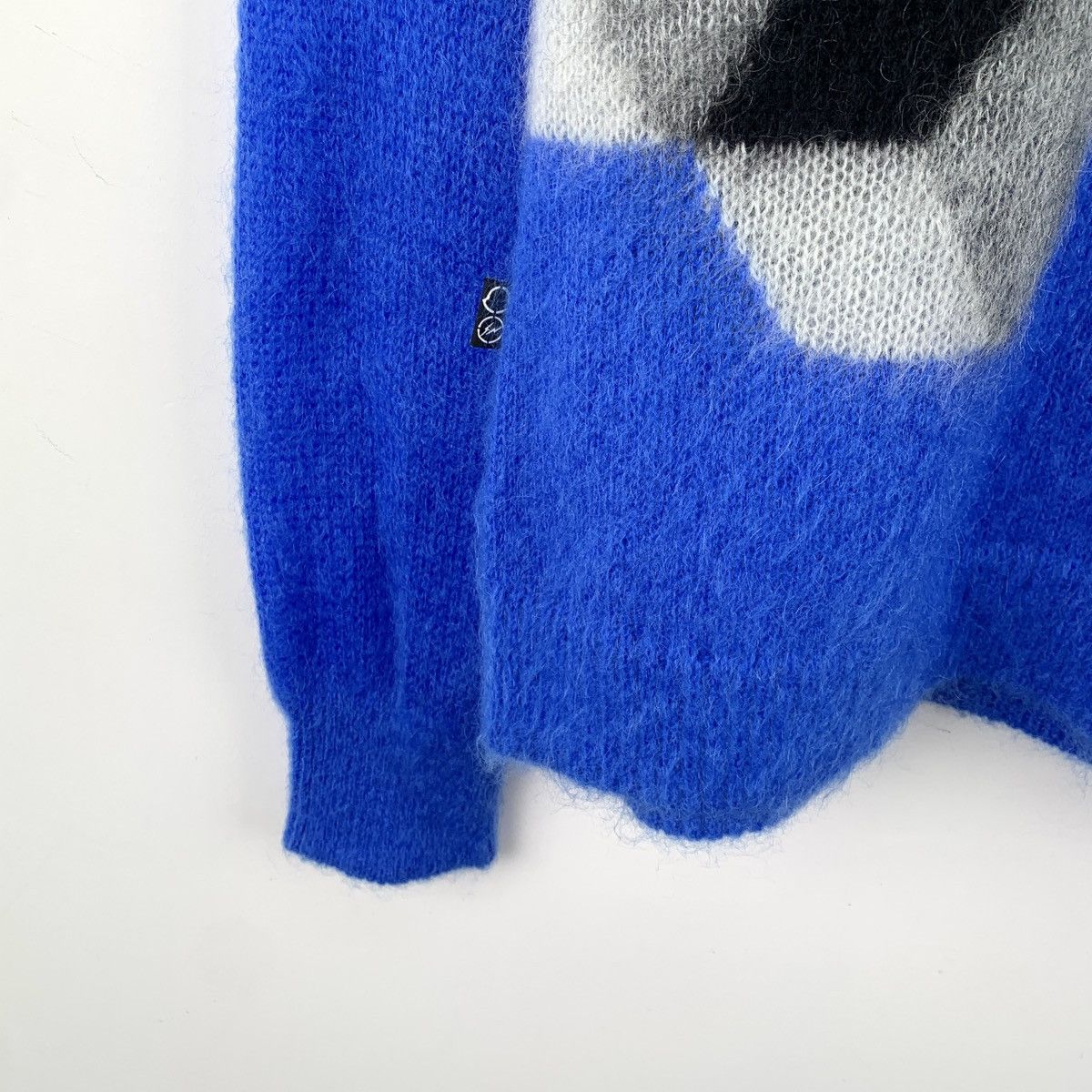 Moncler Moncler 3D Pattern Intarsia Long Sleeve Knit Sweater K26WX Size M / US 6-8 / IT 42-44 - 4 Thumbnail