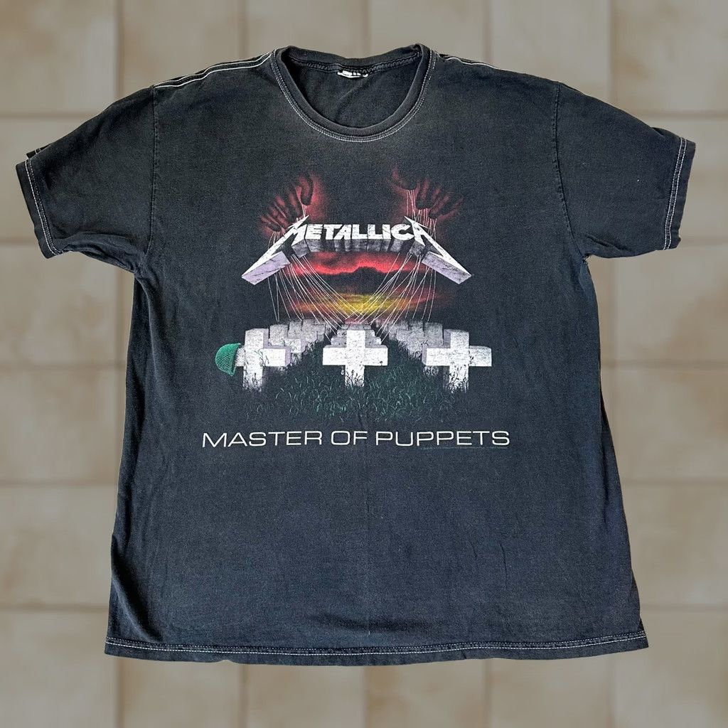 Vintage VINTAGE Metallica Shirt Adult M Black Master of Puppets Heavy Mens Y2K Band T-Shirt Short Sleeve Crew Neck Cotton Jersey Classic 90s Size US M / EU 48-50 / 2 - 1 Thumbnail