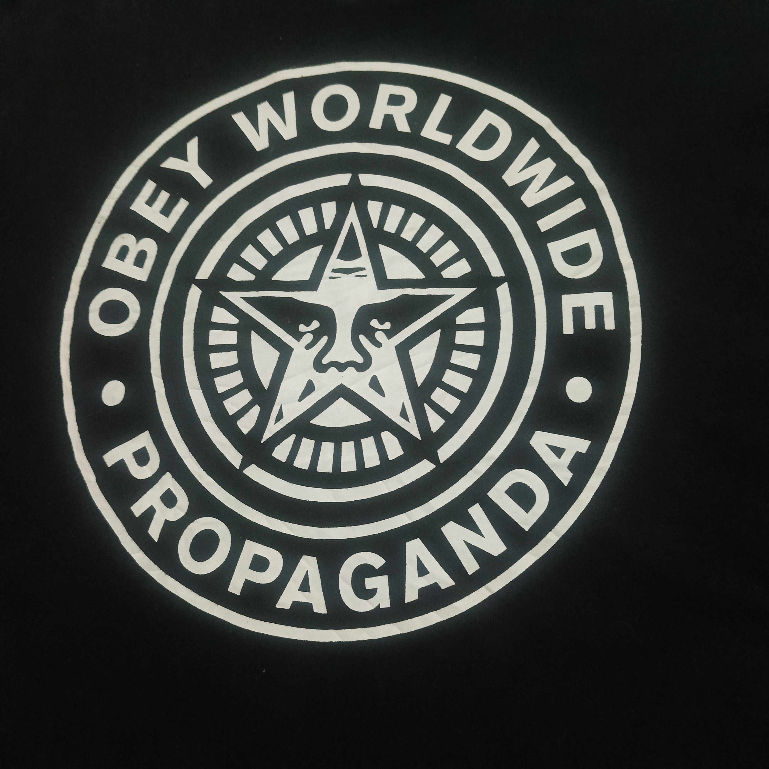 Obey Obey Worldwide Big Back Print Size US L / EU 52-54 / 3 - 9 Thumbnail