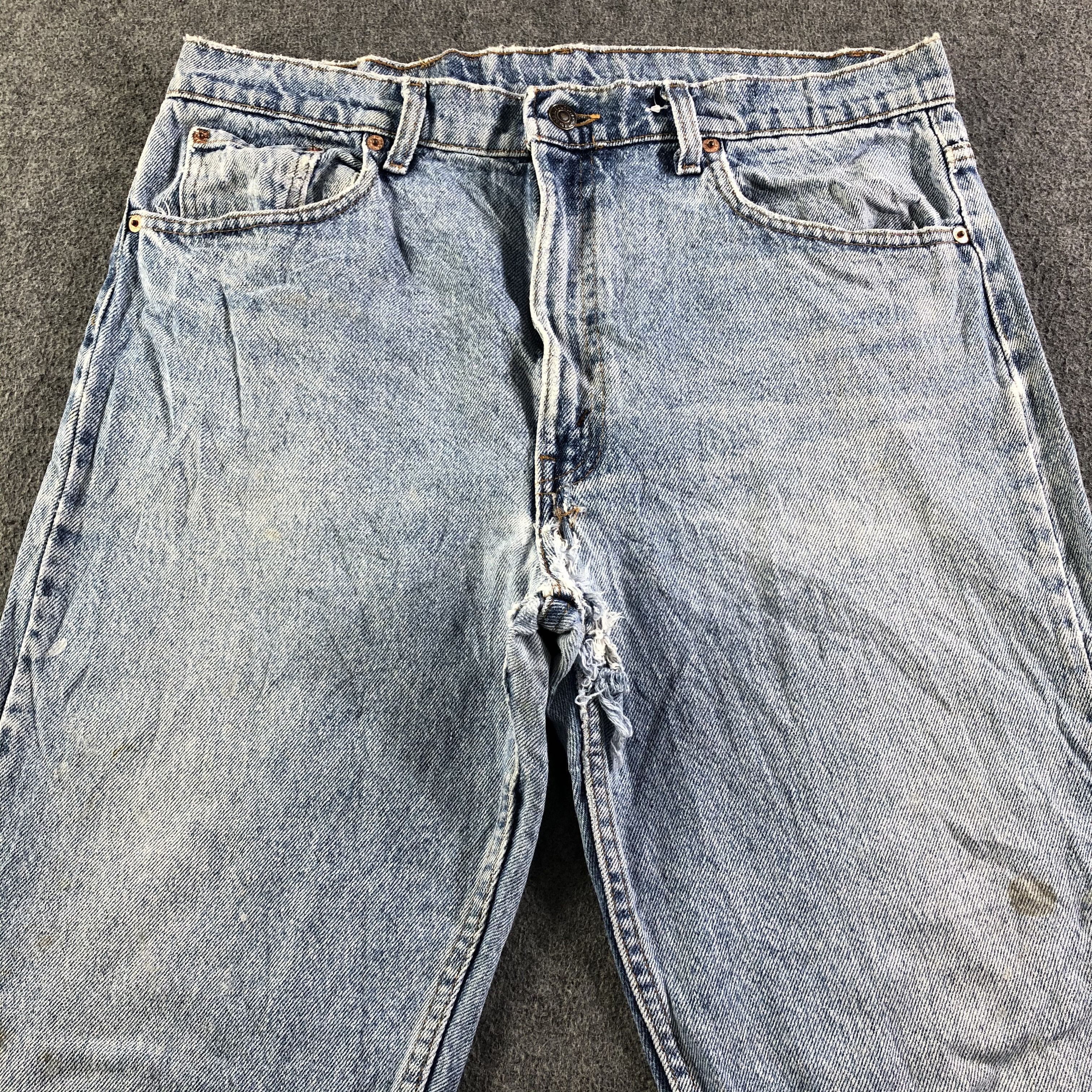 Levi's 90s Vintage Light Wash Levis 505 Jeans-J3265 Size US 35 - 3 Thumbnail