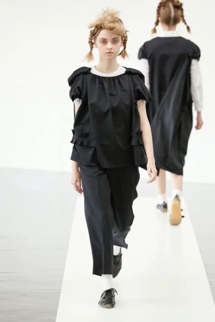 Comme des Garcons Comme Des Garcons Irregular Design Bubble Sleeve Deconstru Size S / US 4 / IT 40 - 9 Thumbnail
