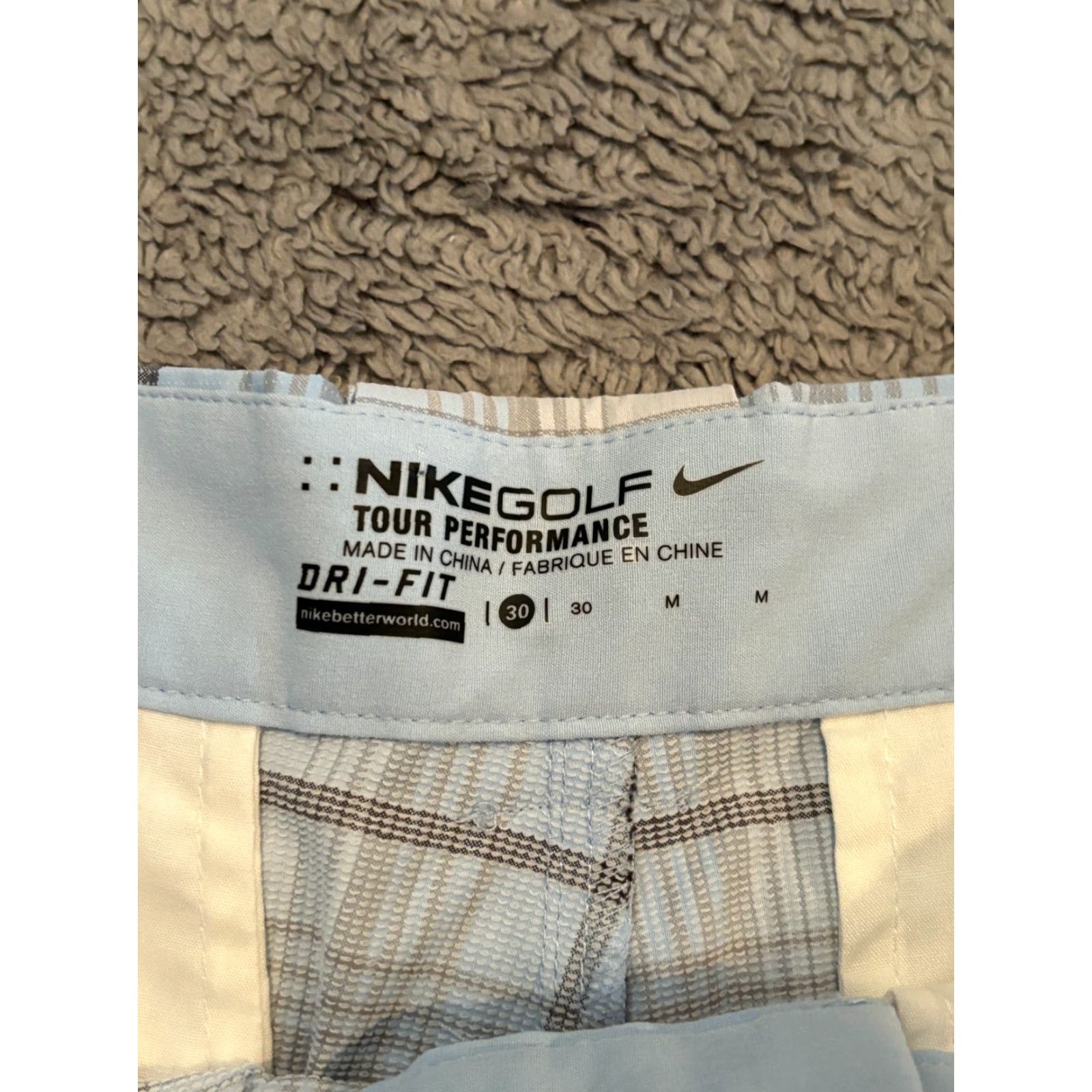 Nike Nike Golf Shorts Mens 30 Tour Performance Blue Plaid Stretch Polyester Chino Pocket 5-Drawer Logo Belt Loops Embroidered Quick Dry Regular Size US 30 / EU 46 - 2 Thumbnail