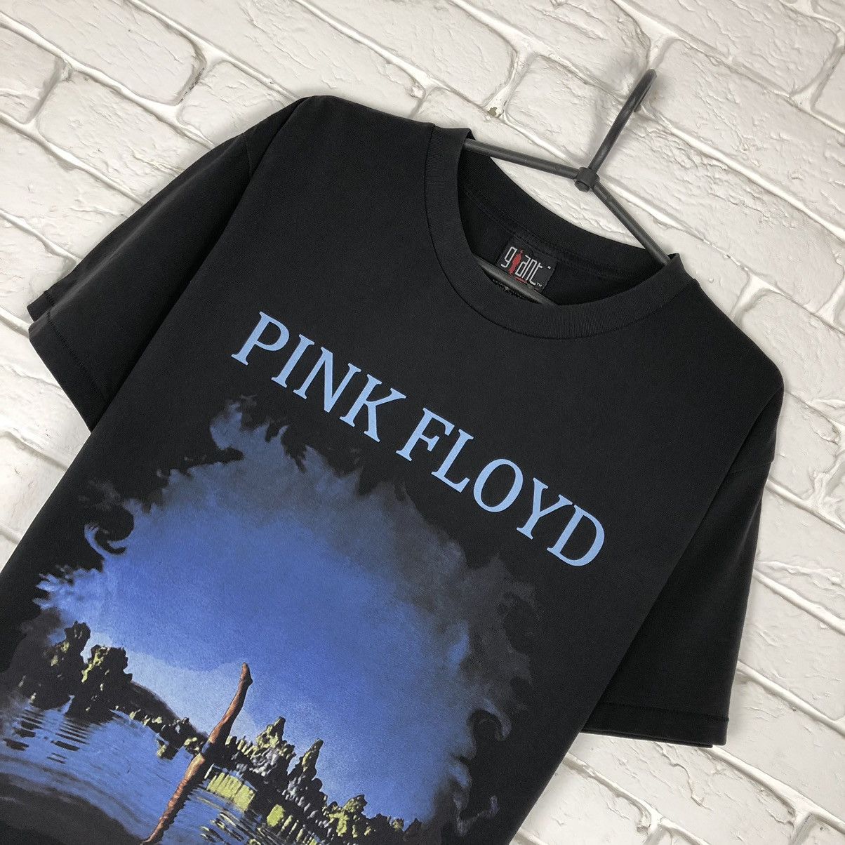 Band Tees Pink Floyd 1994 Reprint not vintage tee t shirt Size US M / EU 48-50 / 2 - 3 Thumbnail