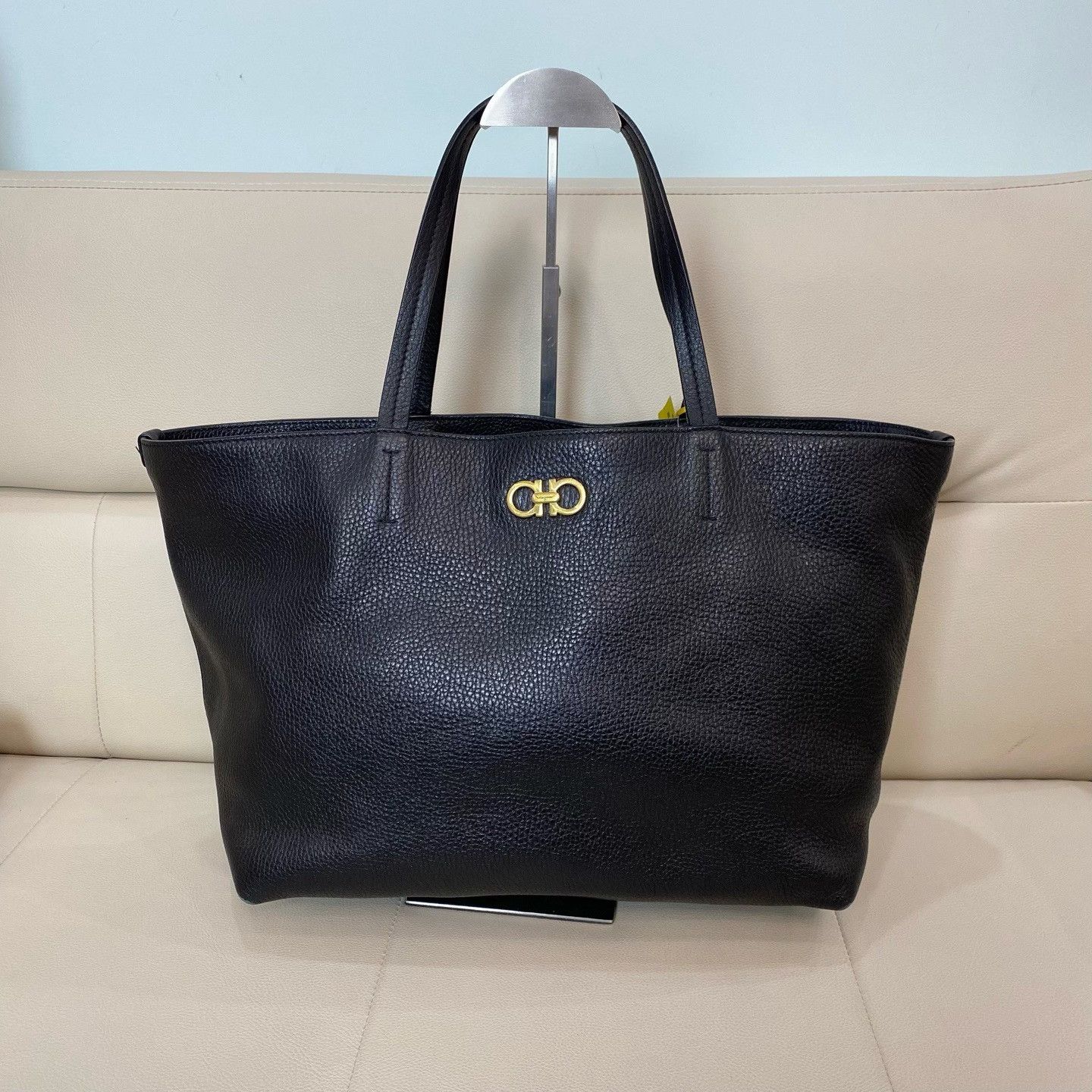 Salvatore Ferragamo Pre-loved Bag Very good condition Size ONE SIZE - 1 Thumbnail