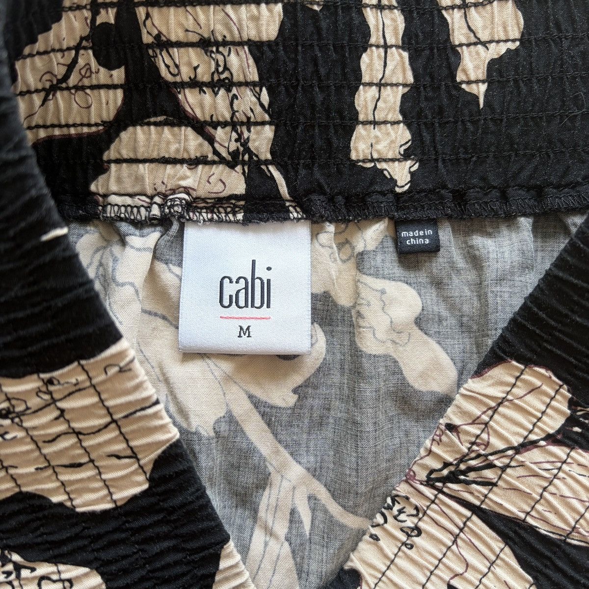 Other Cabi black and tan floral tiered mini skirt Size 27" / US 4 / IT 40 - 4 Thumbnail