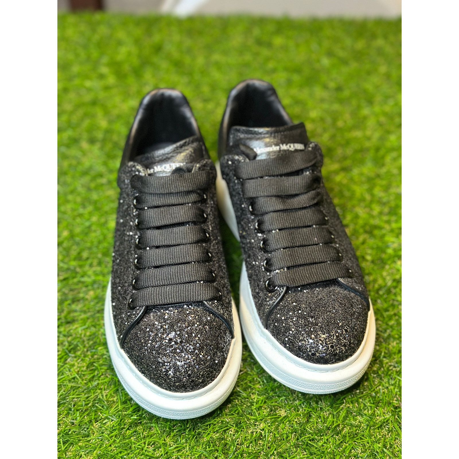 Alexander McQueen Alexander McQueen Wmns Sneaker 'Black White Glitter' | SZ 8W Size US 8 / IT 38 - 4 Thumbnail