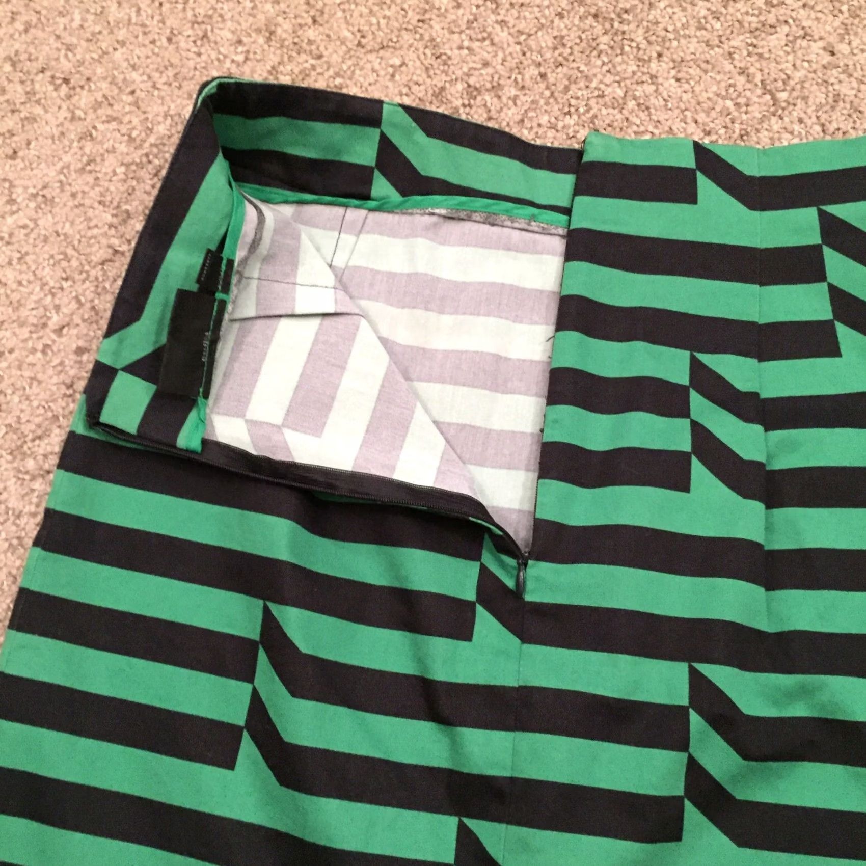Worthington Worthington Skirt Size 4 Green Blue Striped Pencil Knee Length Slit Unlined Size 27" / US 4 / IT 40 - 4 Thumbnail