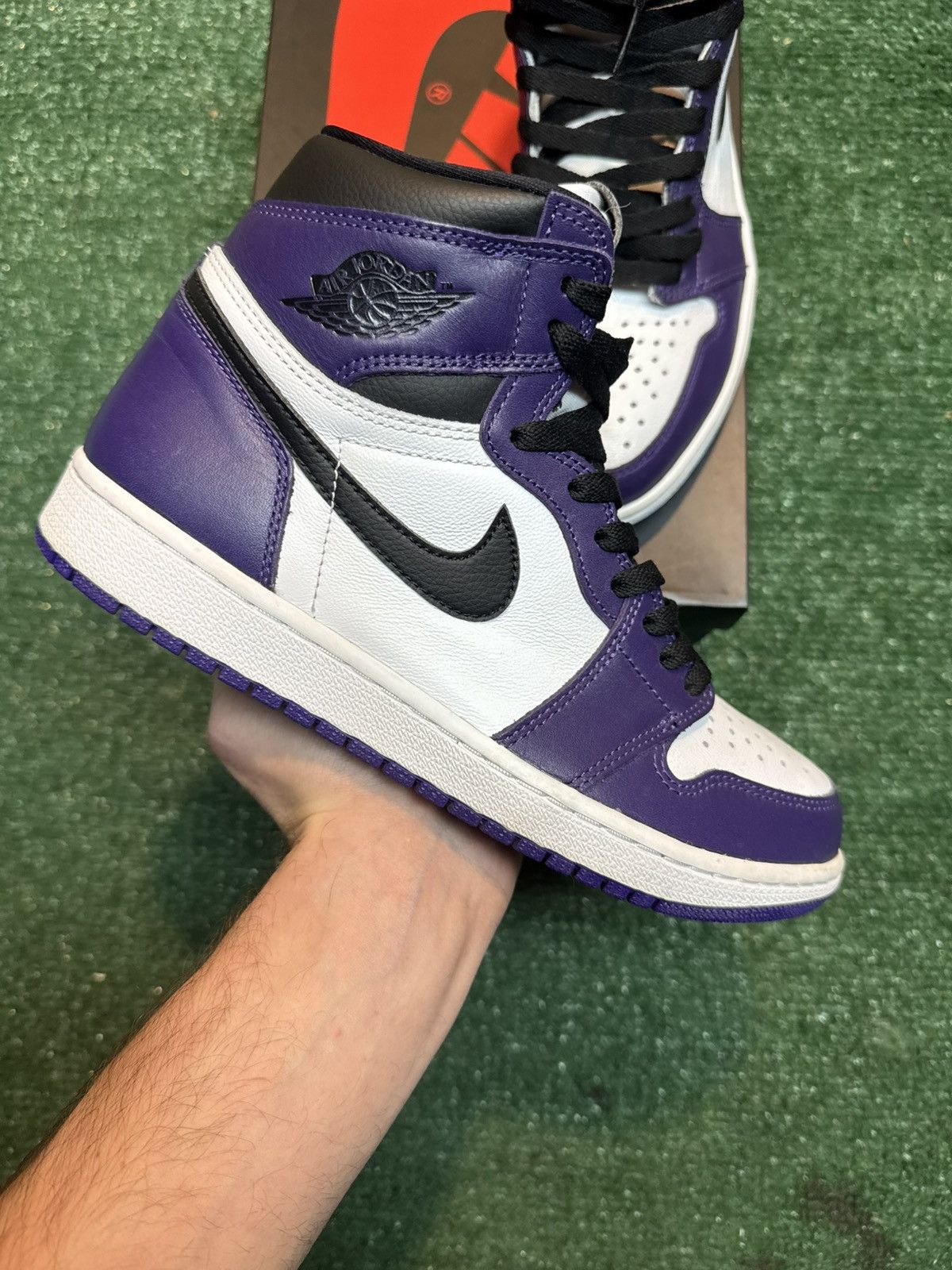 Jordan Brand Jordan Retro 1 Court Purple White Size 8.5 Size US 8.5 / EU 41-42 - 1 Thumbnail