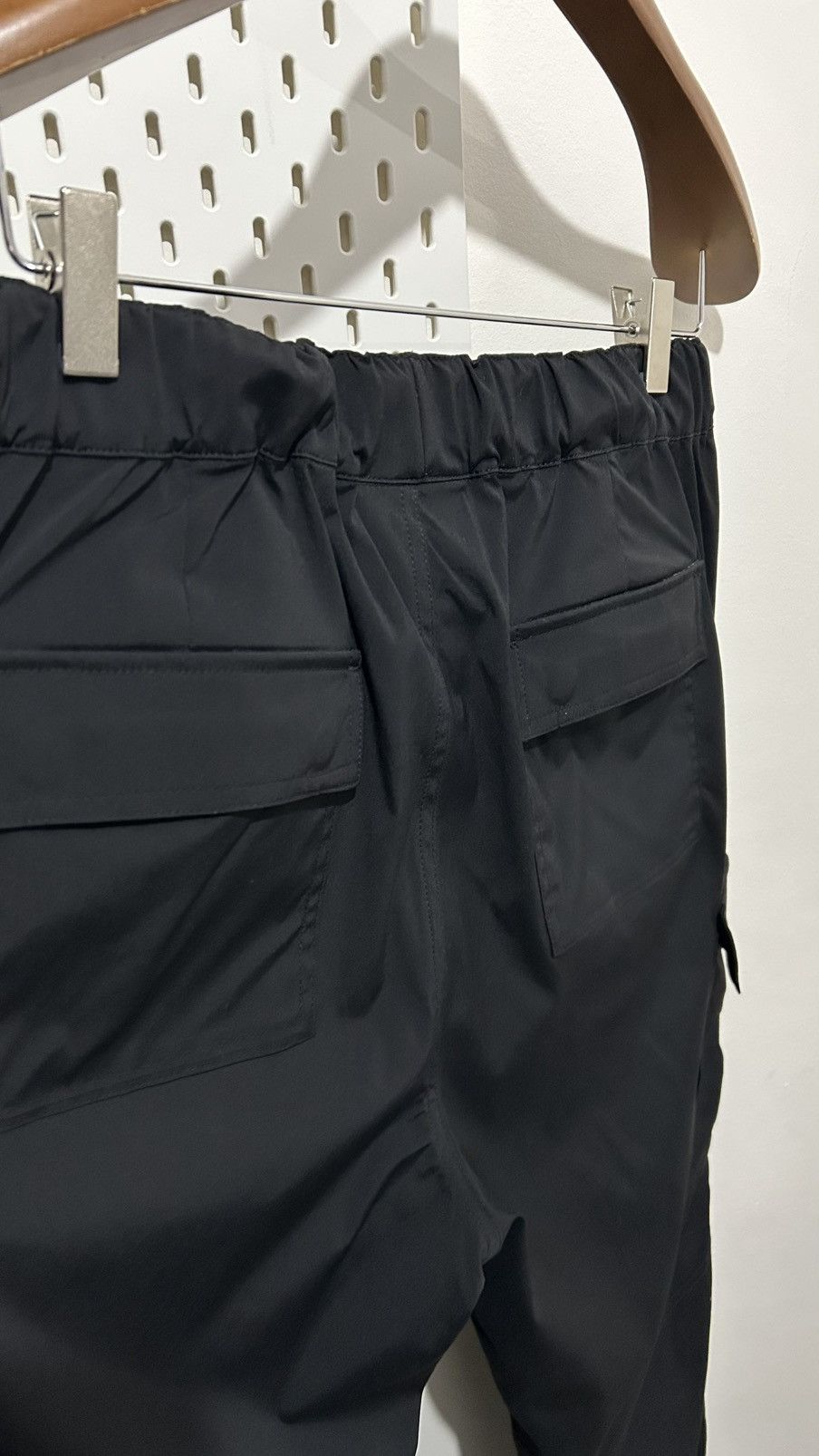 October's Very Own OCTOBERS VERY OWN BELTED UTILITY CARGO PANT BLACK CARGO PANT Size US 33 - 5 Thumbnail