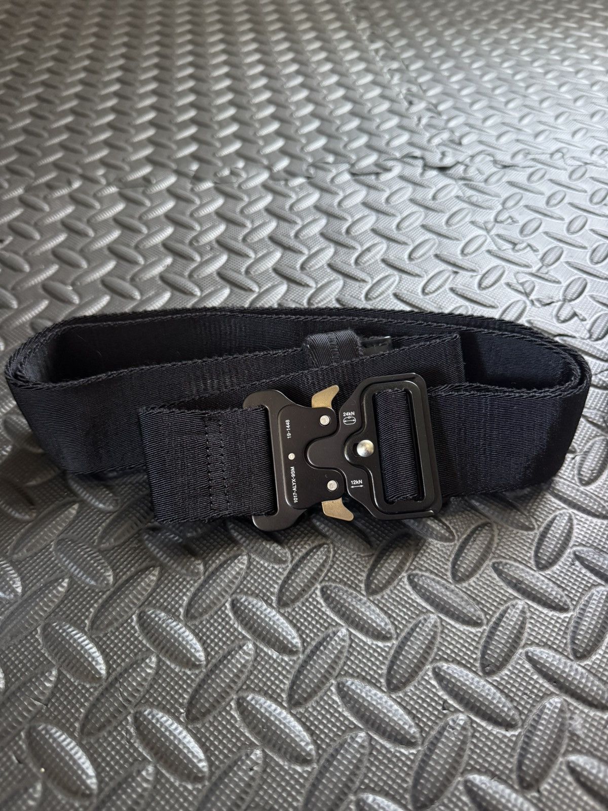 1017 ALYX 9SM × Moncler × Moncler Genius Black Moncler Alyx