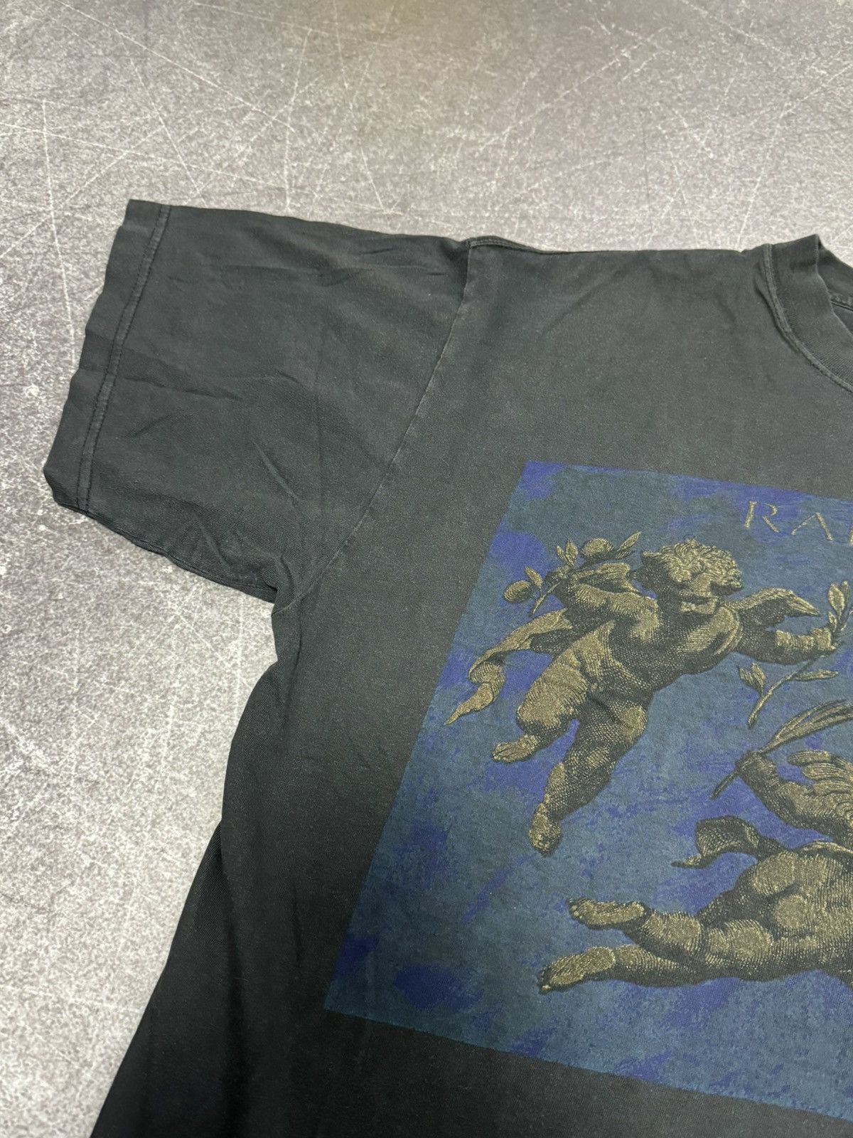 Vintage Vintage Raffaello Angels T Shirt Art Florence Italy Size US XL / EU 56 / 4 - 6 Thumbnail