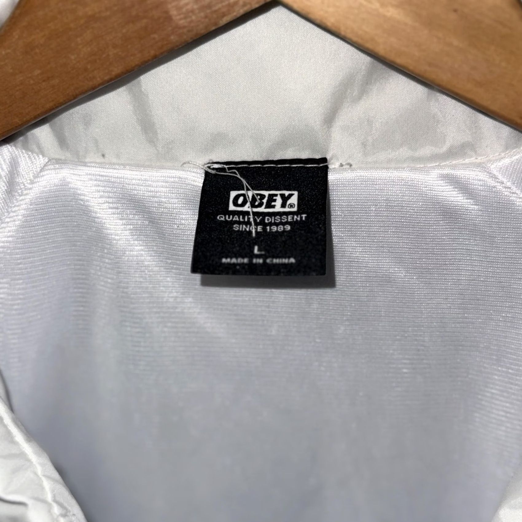Obey OBEY Jacket Mens L White Windbreaker Snap Front Back Logo Nylon Lined Coach Jacket Size US L / EU 52-54 / 3 - 7 Thumbnail