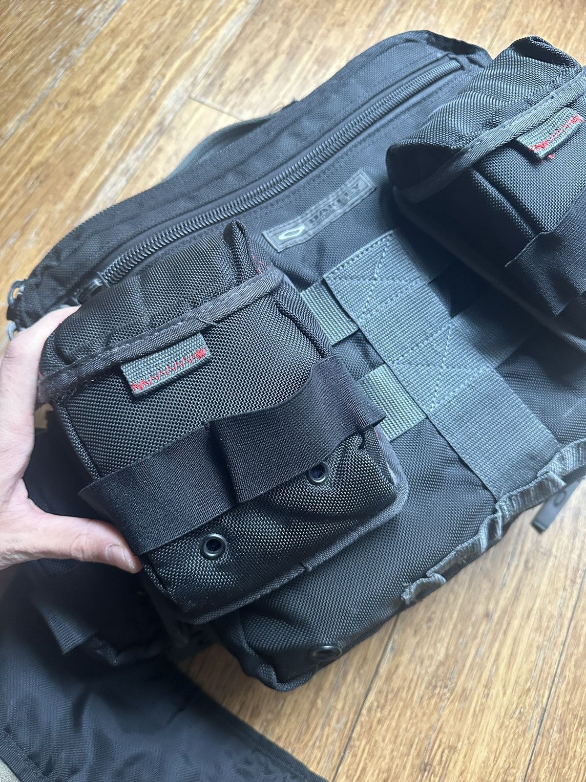 Oakley Oakley Vintage Tactical Field Gear Messenger Sling Gorpcore Size ONE SIZE - 10 Thumbnail