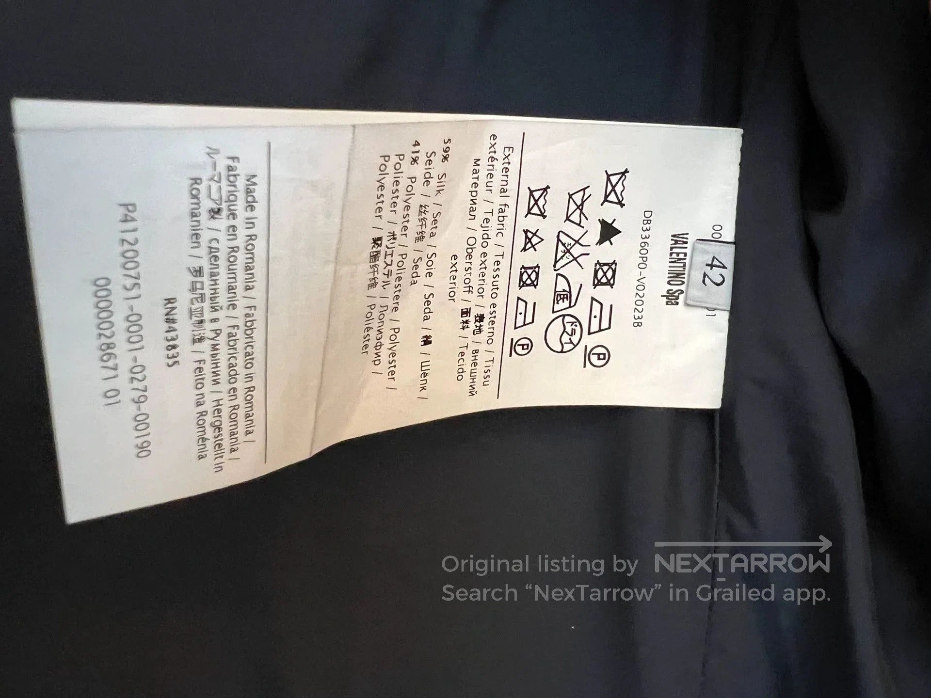 Valentino Valentino High-Waist Puffer Coat. Size US XL / EU 56 / 4 - 8 Thumbnail